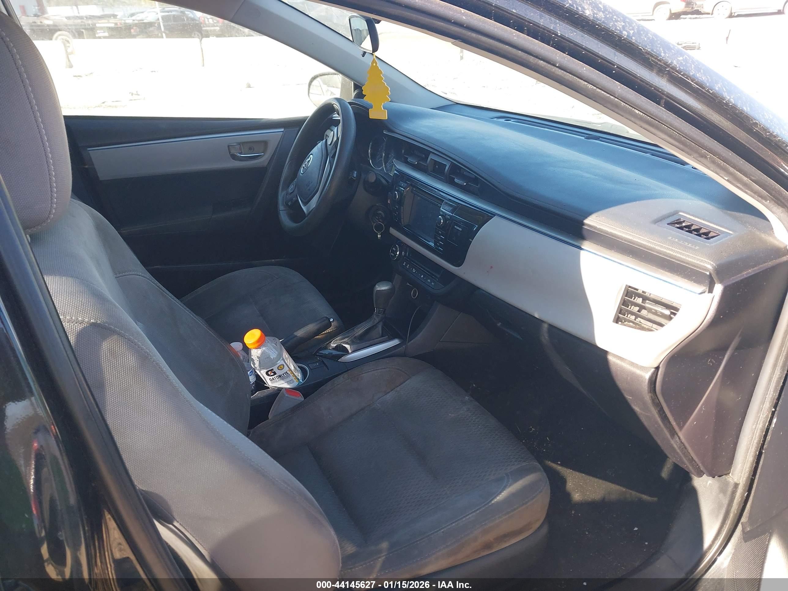 TOYOTA COROLLA image 5