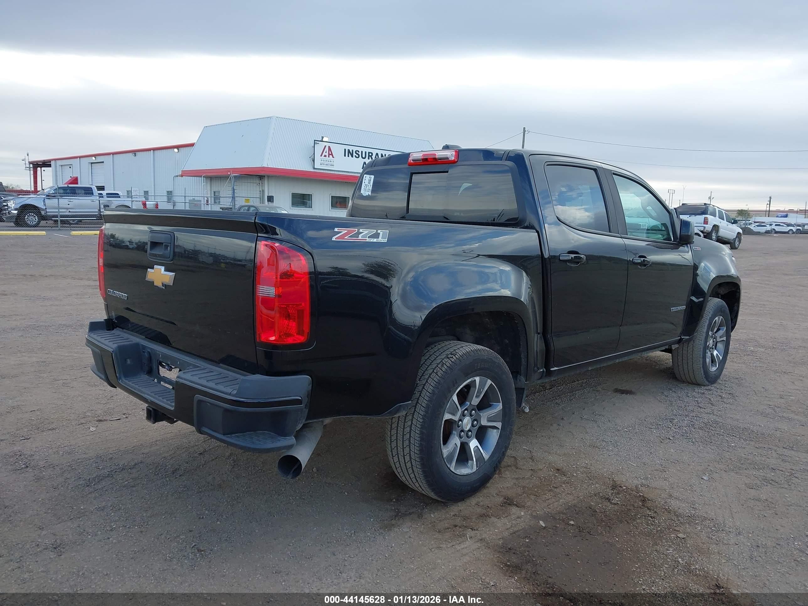 CHEVROLET COLORADO image 4