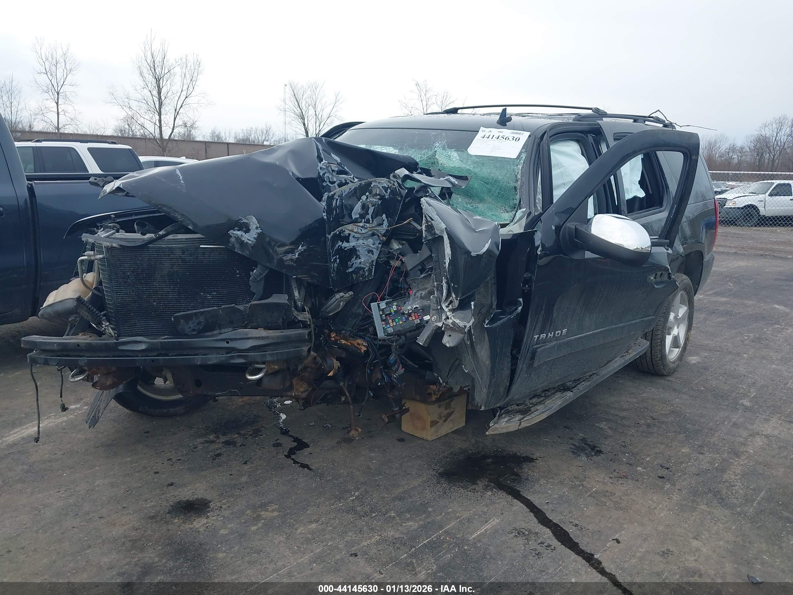 CHEVROLET TAHOE image 2