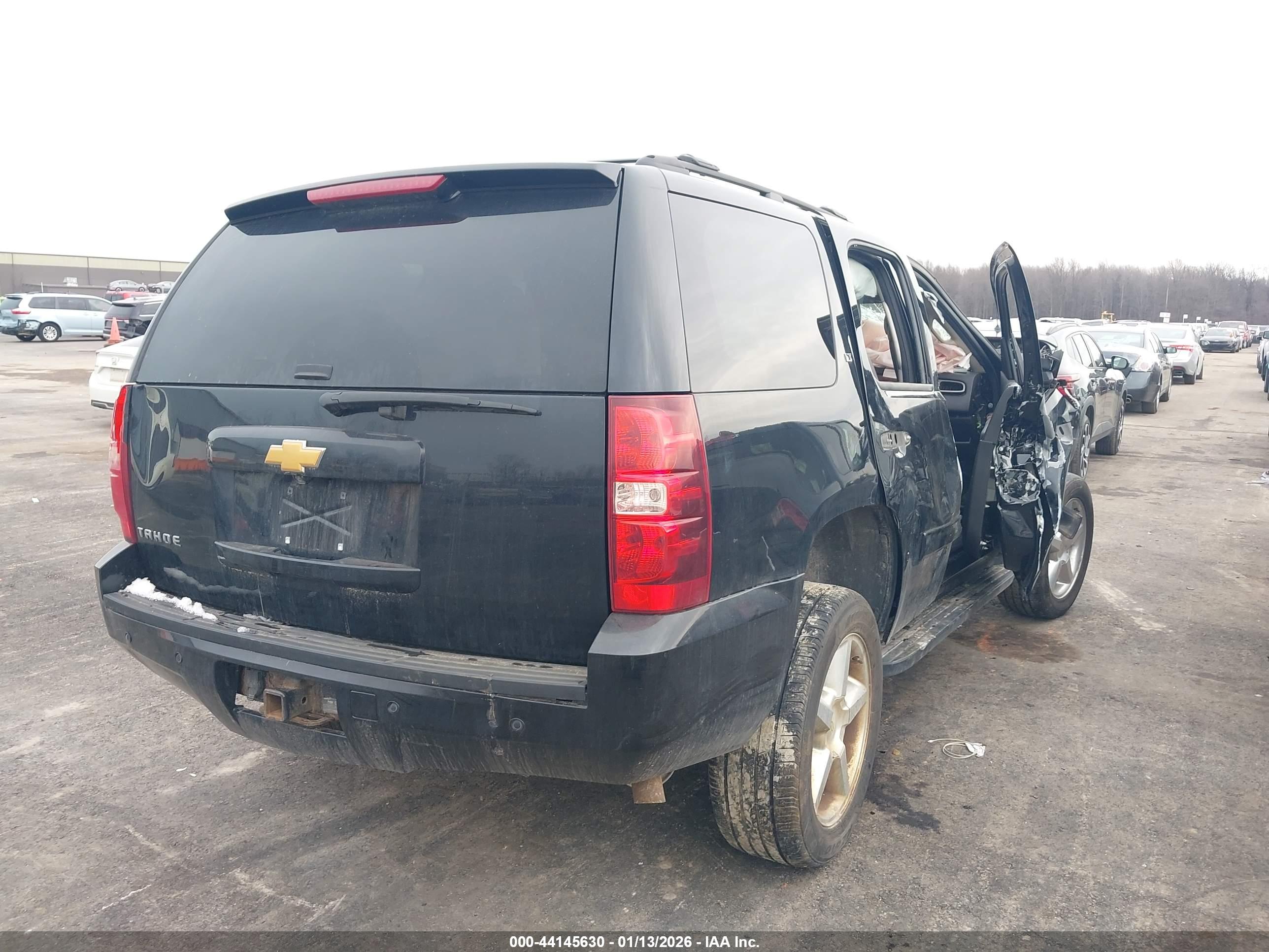 CHEVROLET TAHOE image 4