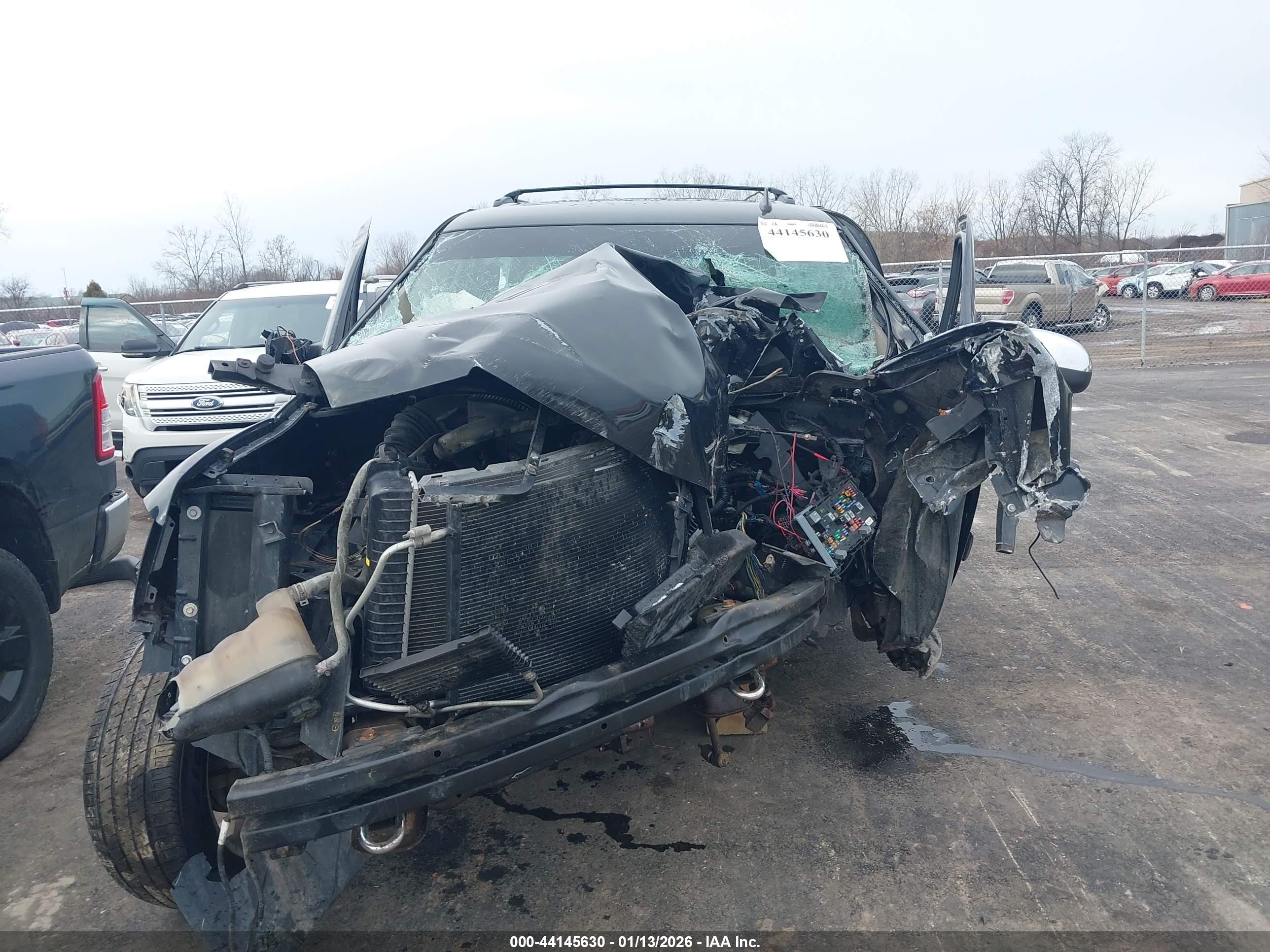 CHEVROLET TAHOE image 6