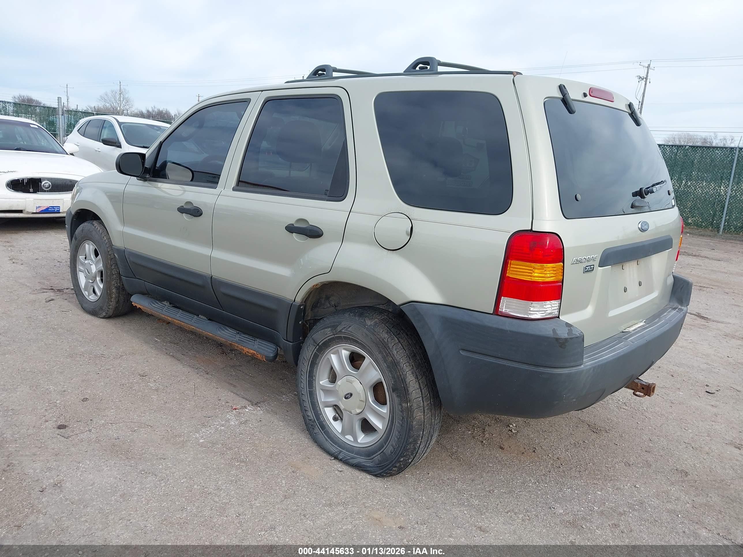 FORD ESCAPE image 3