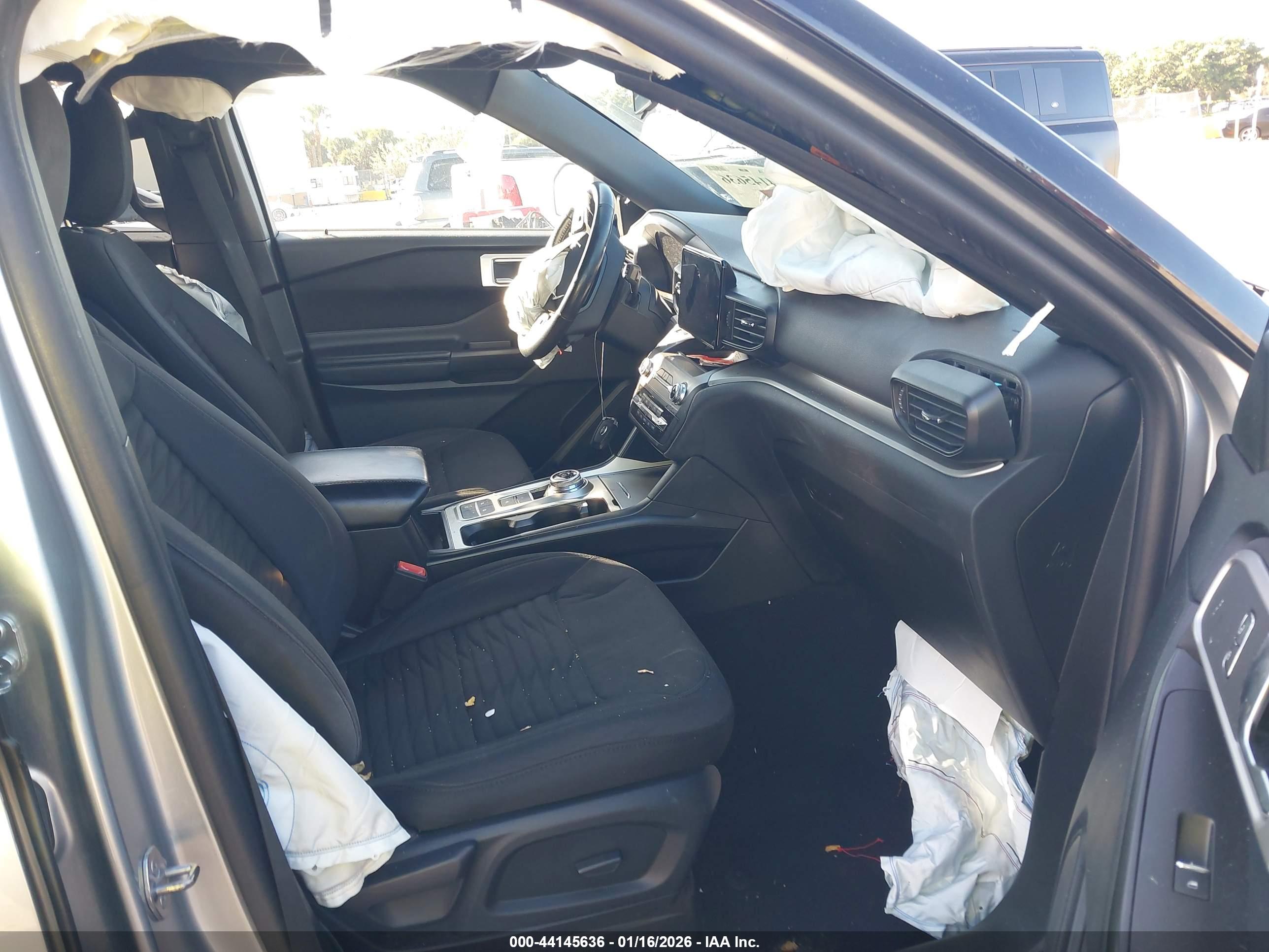 FORD EXPLORER image 5