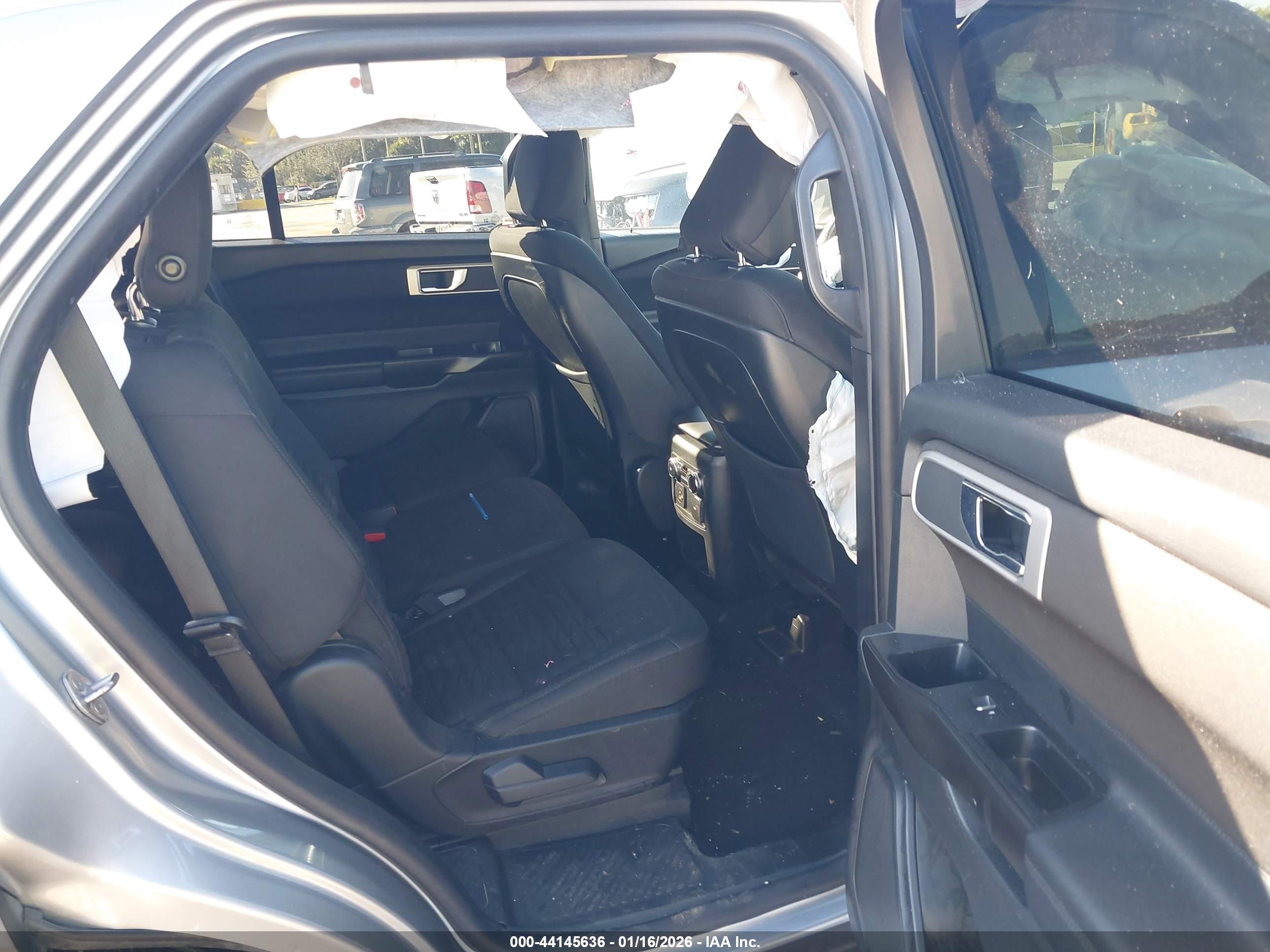FORD EXPLORER image 8