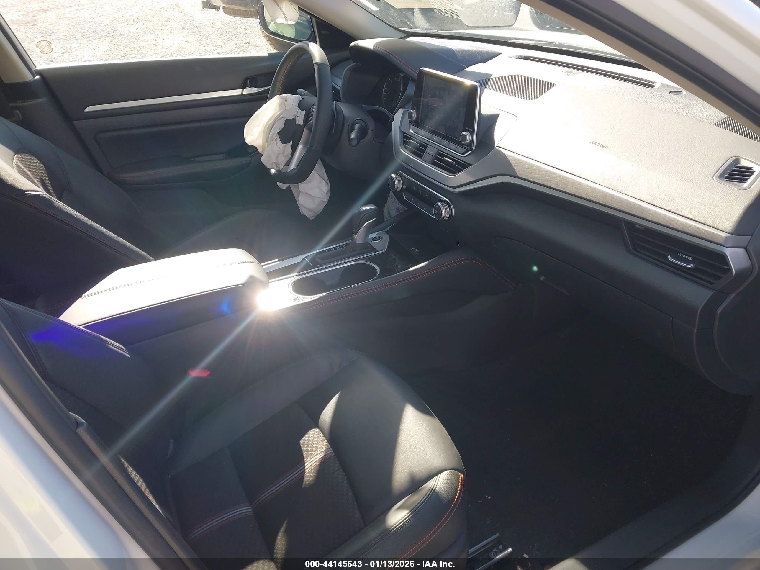 NISSAN ALTIMA image 5