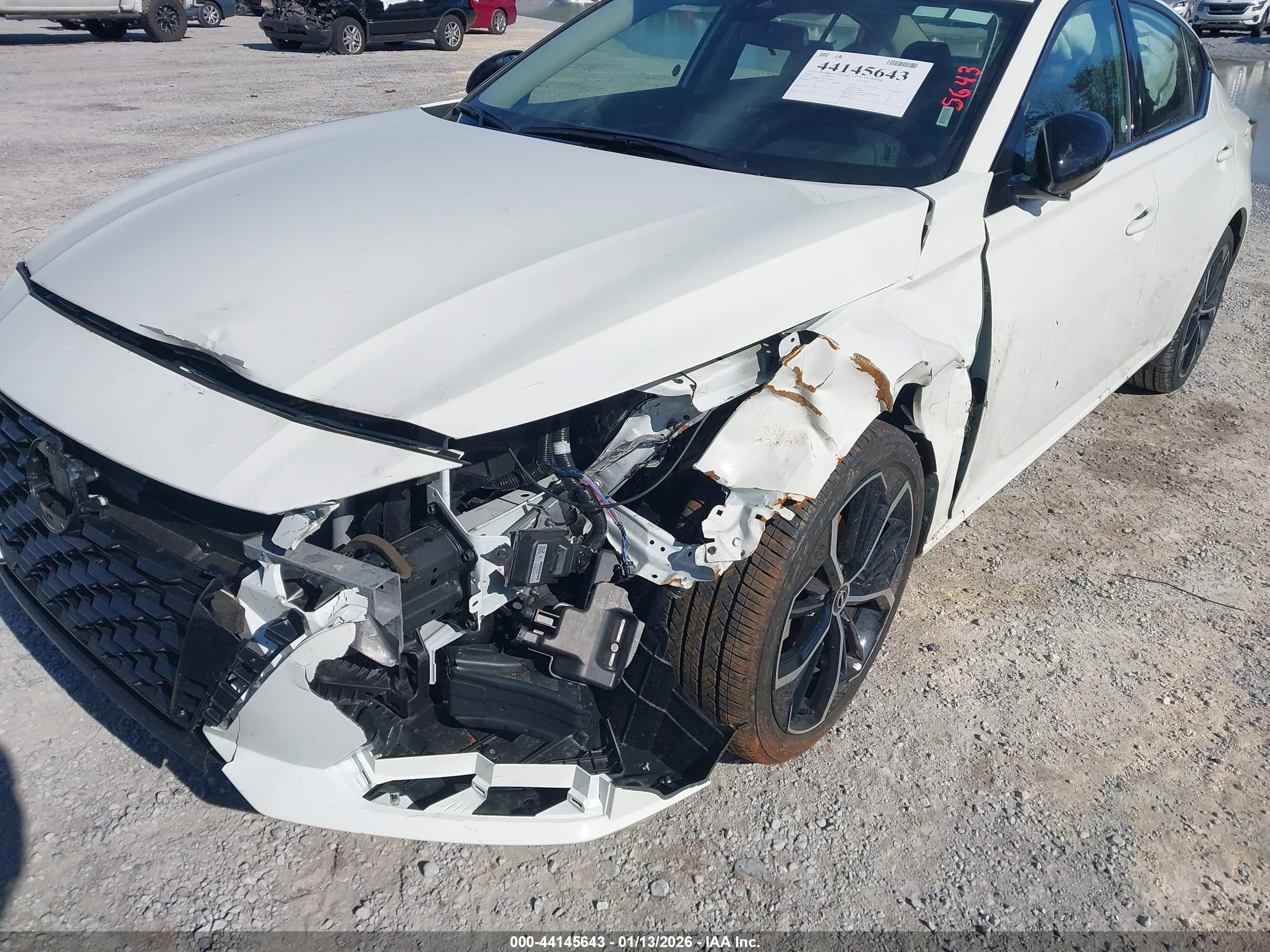 NISSAN ALTIMA image 6