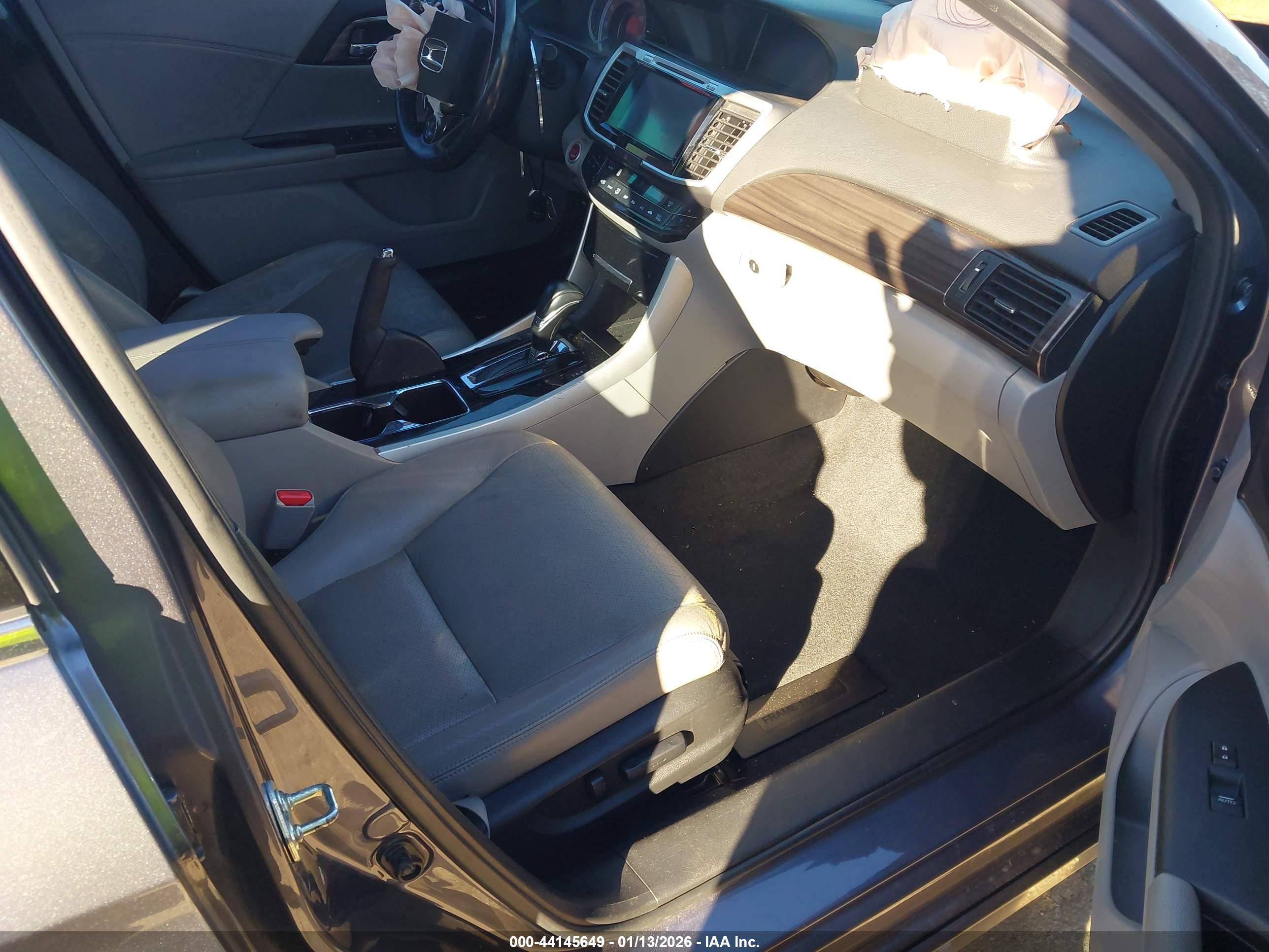 HONDA ACCORD image 5