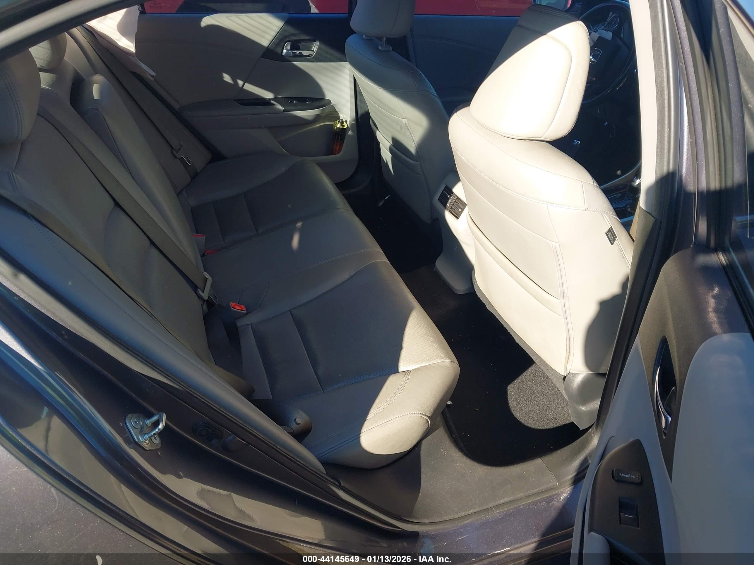 HONDA ACCORD image 8