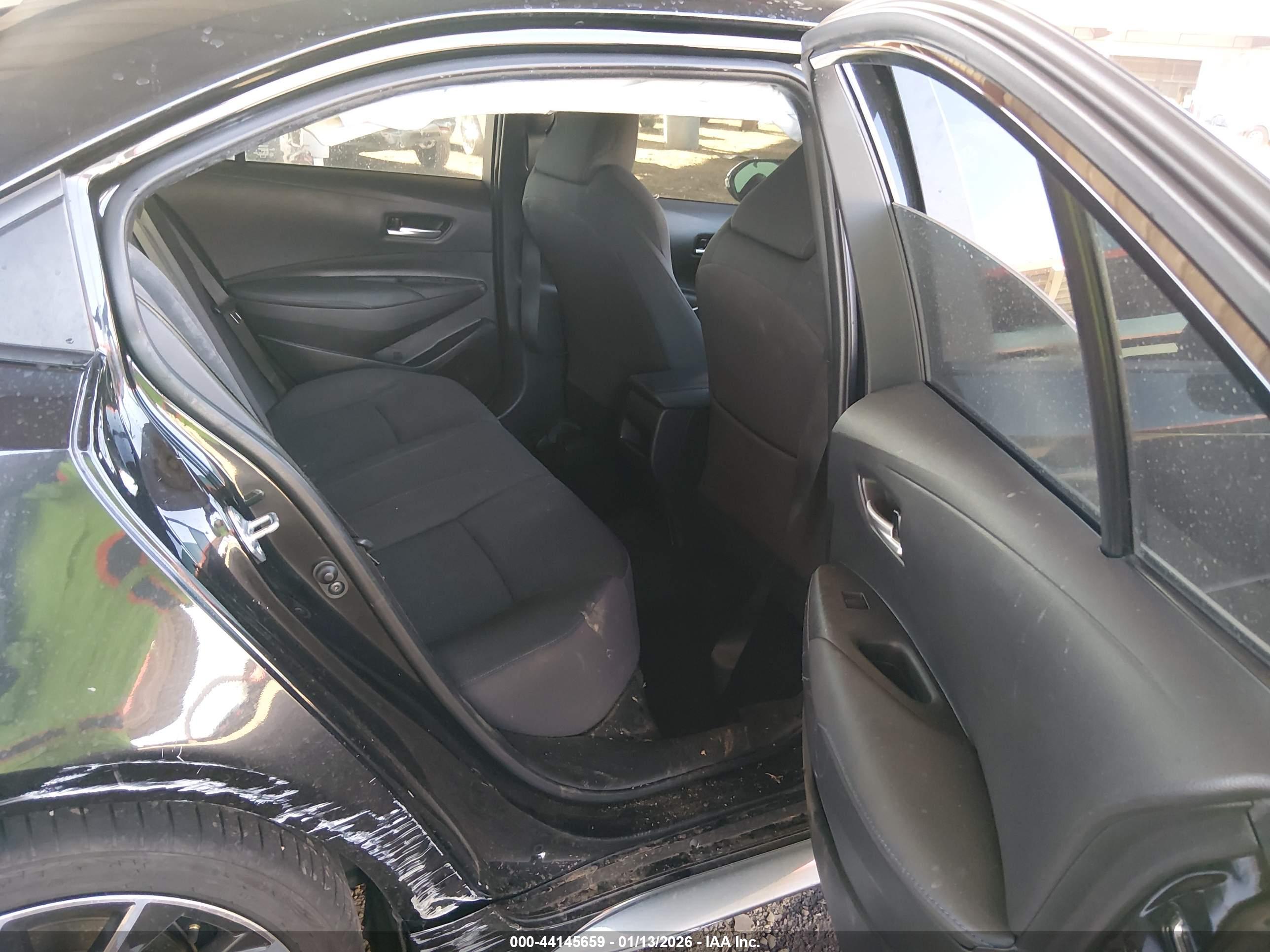TOYOTA COROLLA image 8