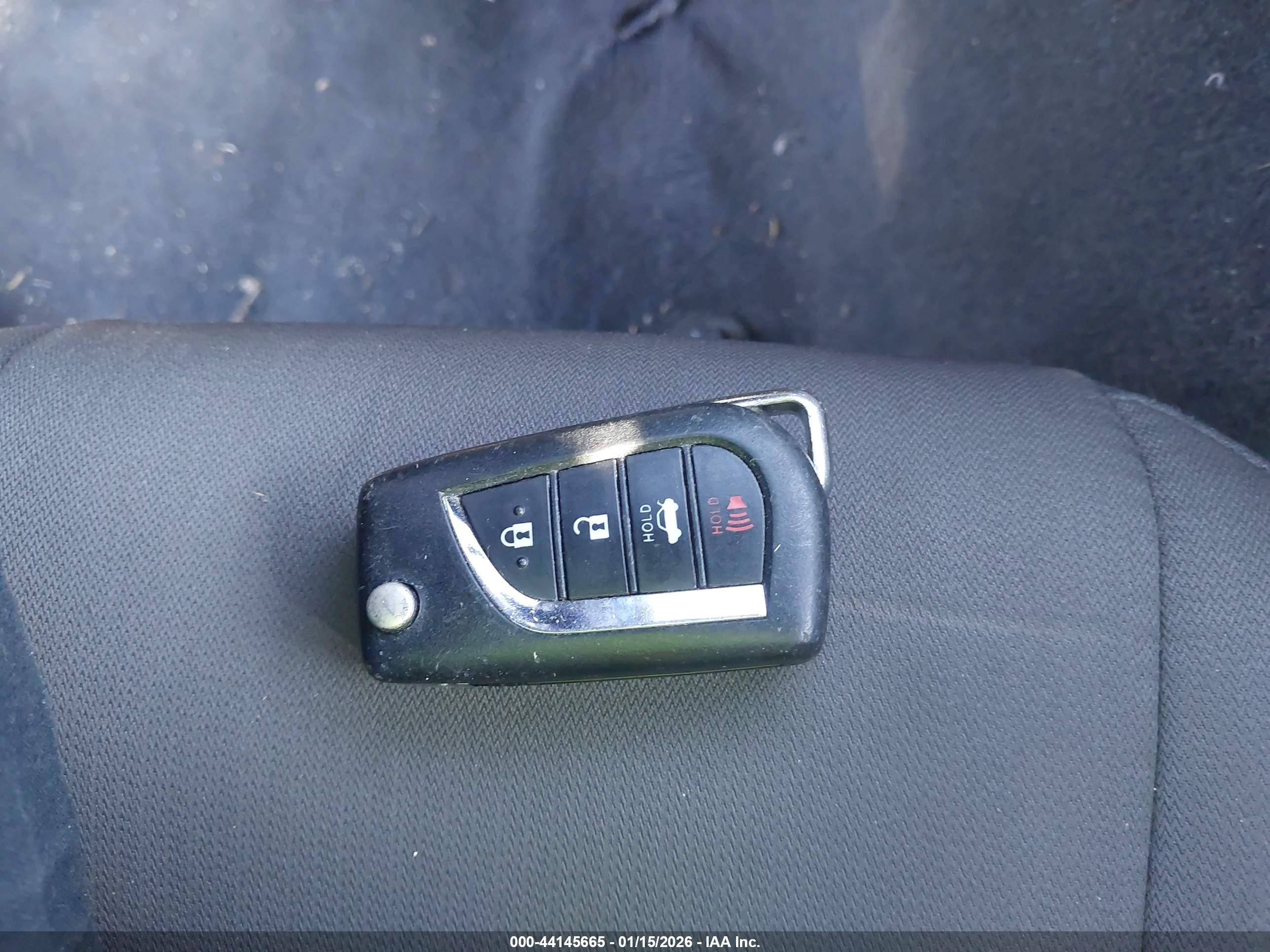 TOYOTA CAMRY image 11