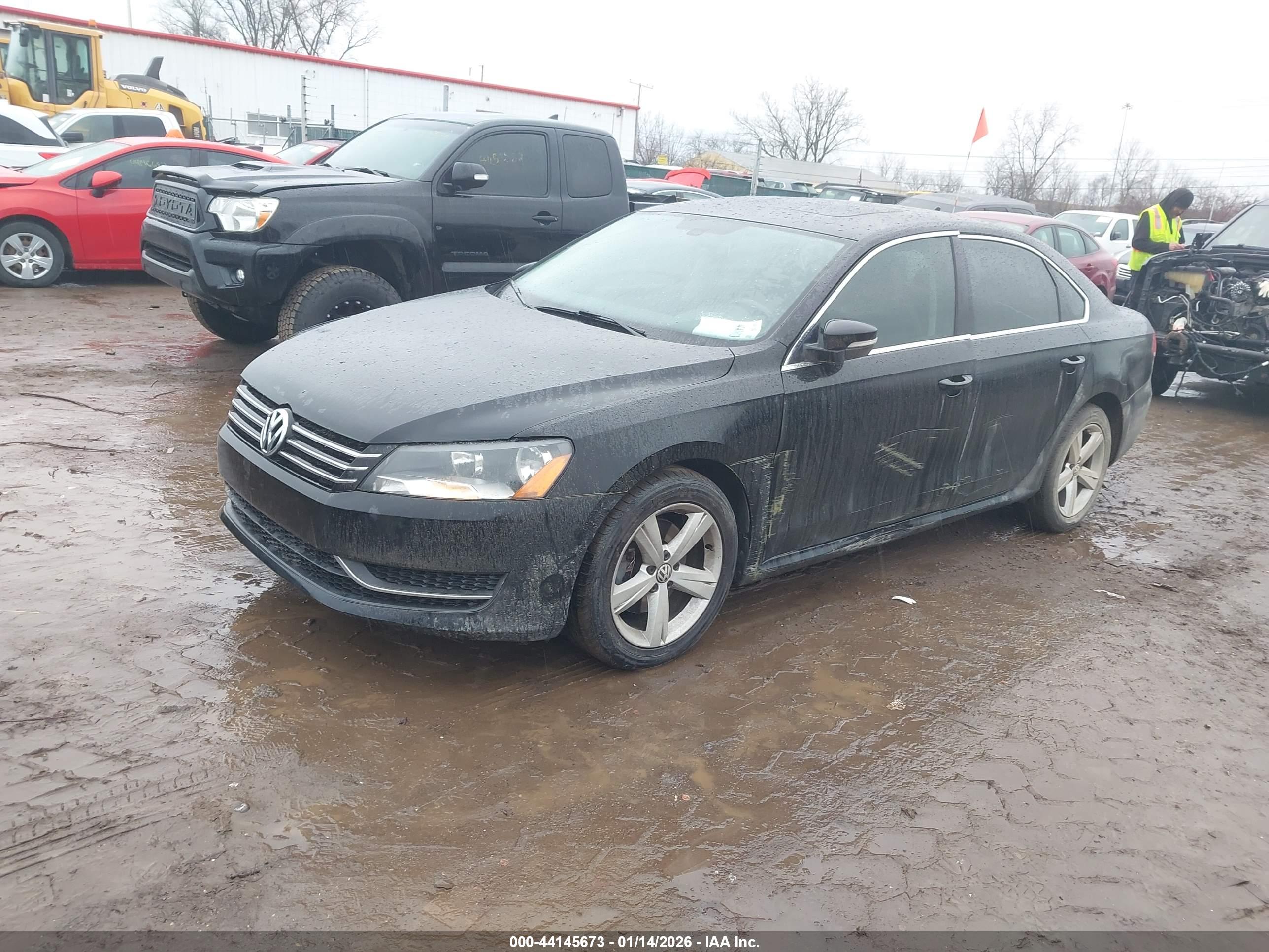 VOLKSWAGEN PASSAT image 2
