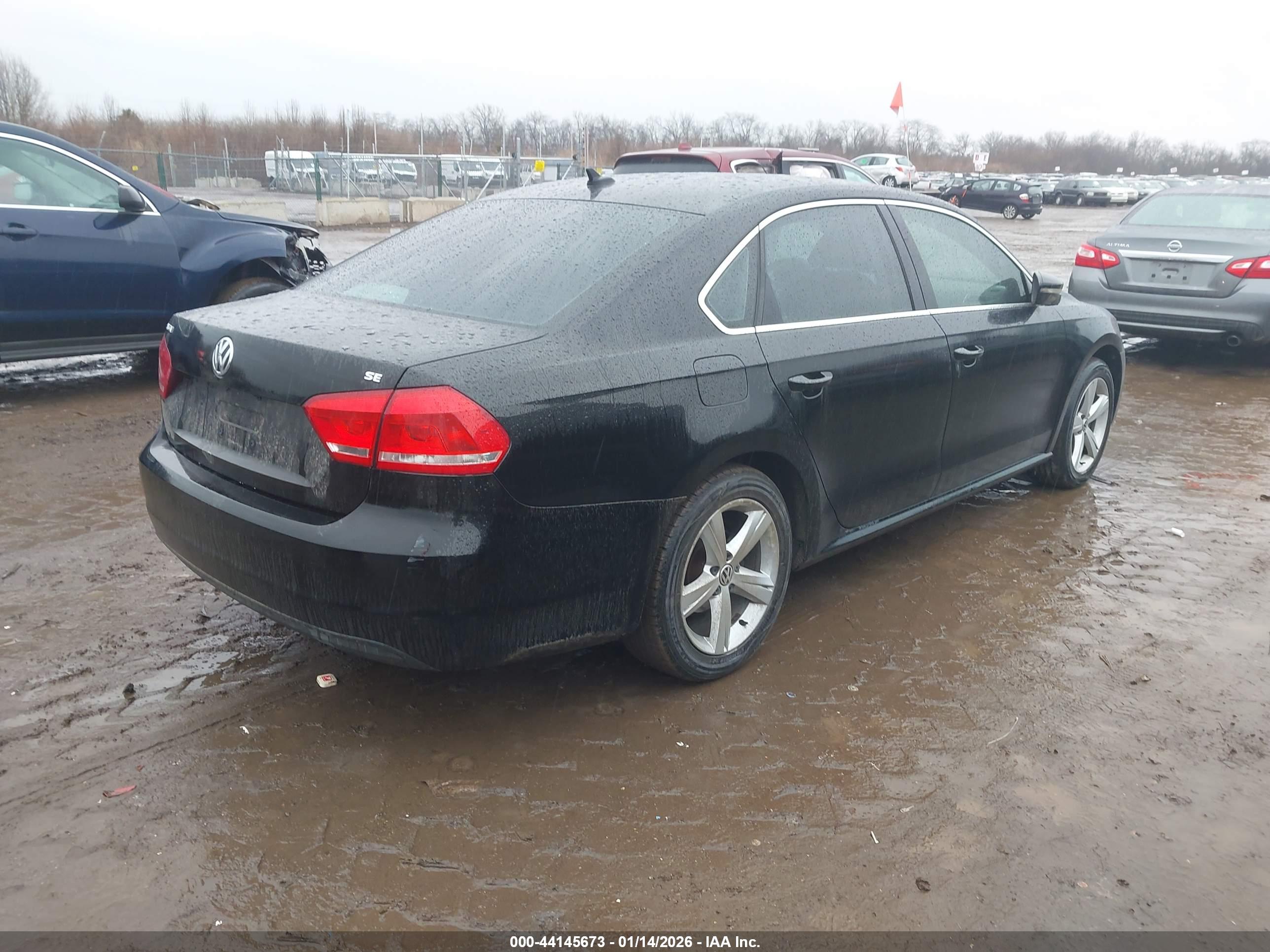VOLKSWAGEN PASSAT image 4