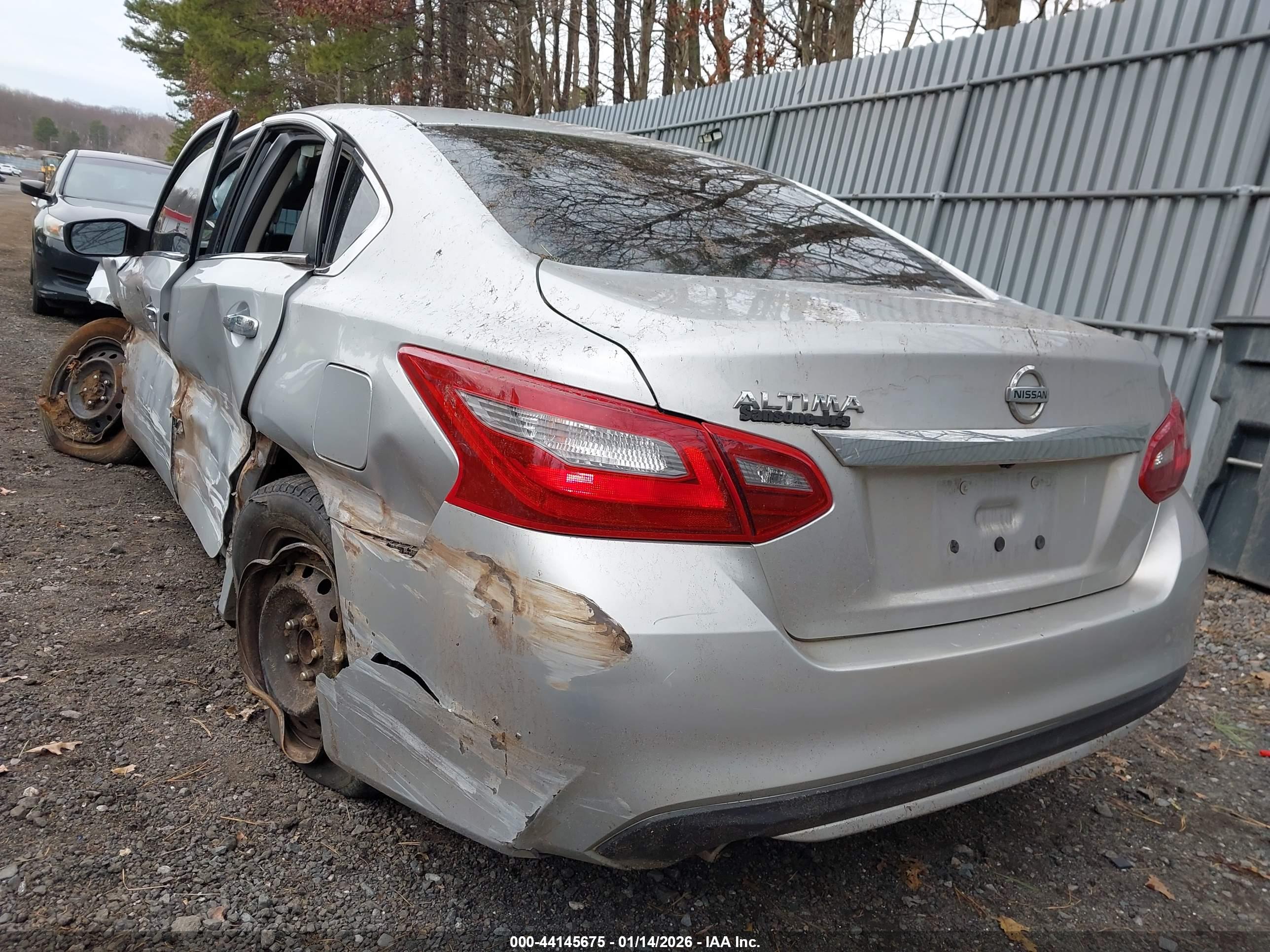 NISSAN ALTIMA image 3