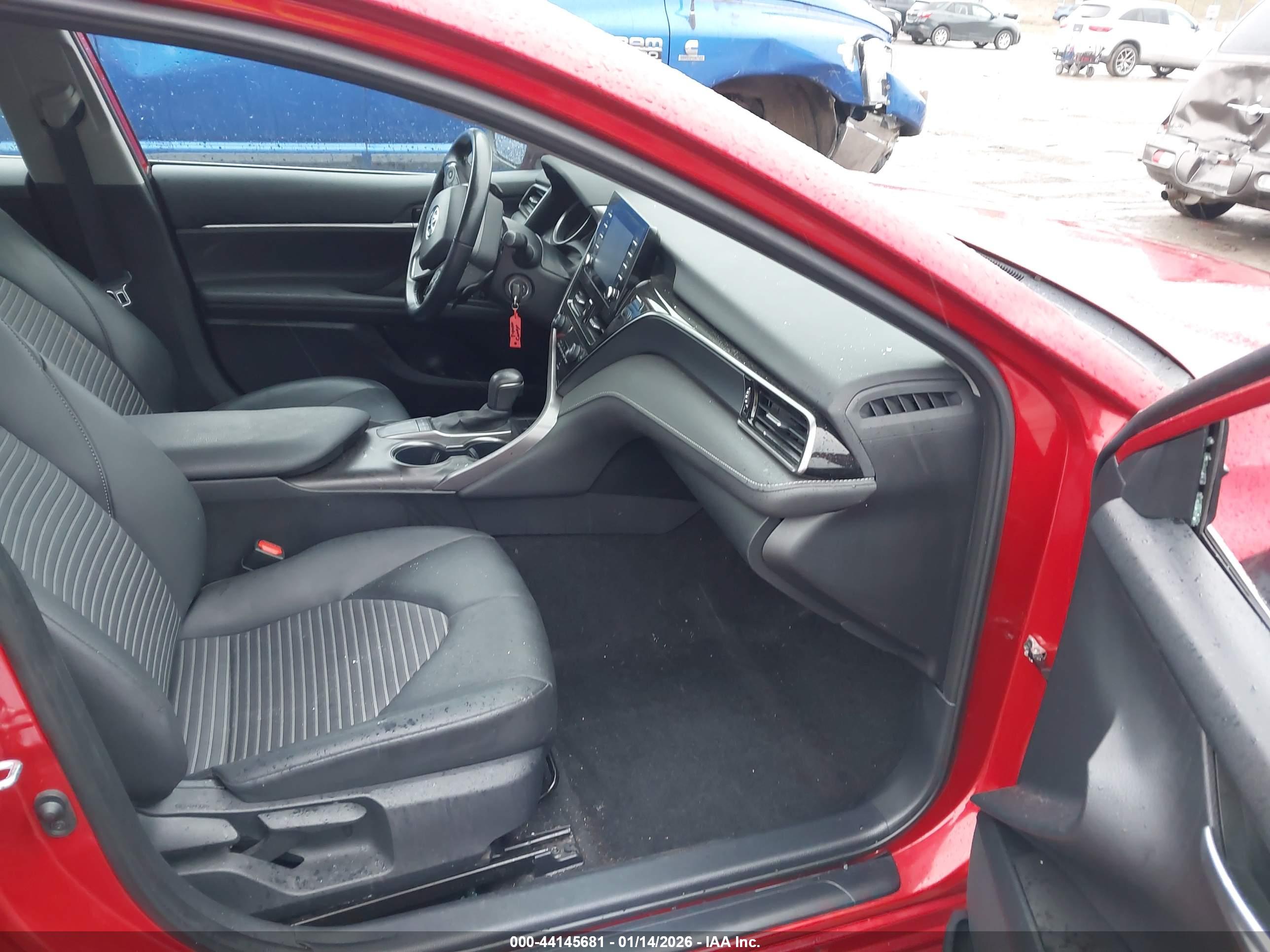 TOYOTA CAMRY image 5