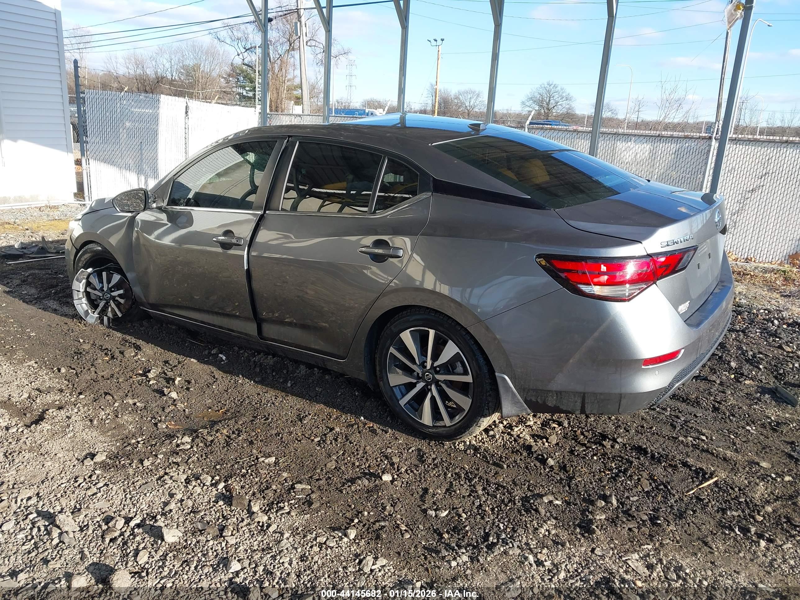NISSAN SENTRA image 3