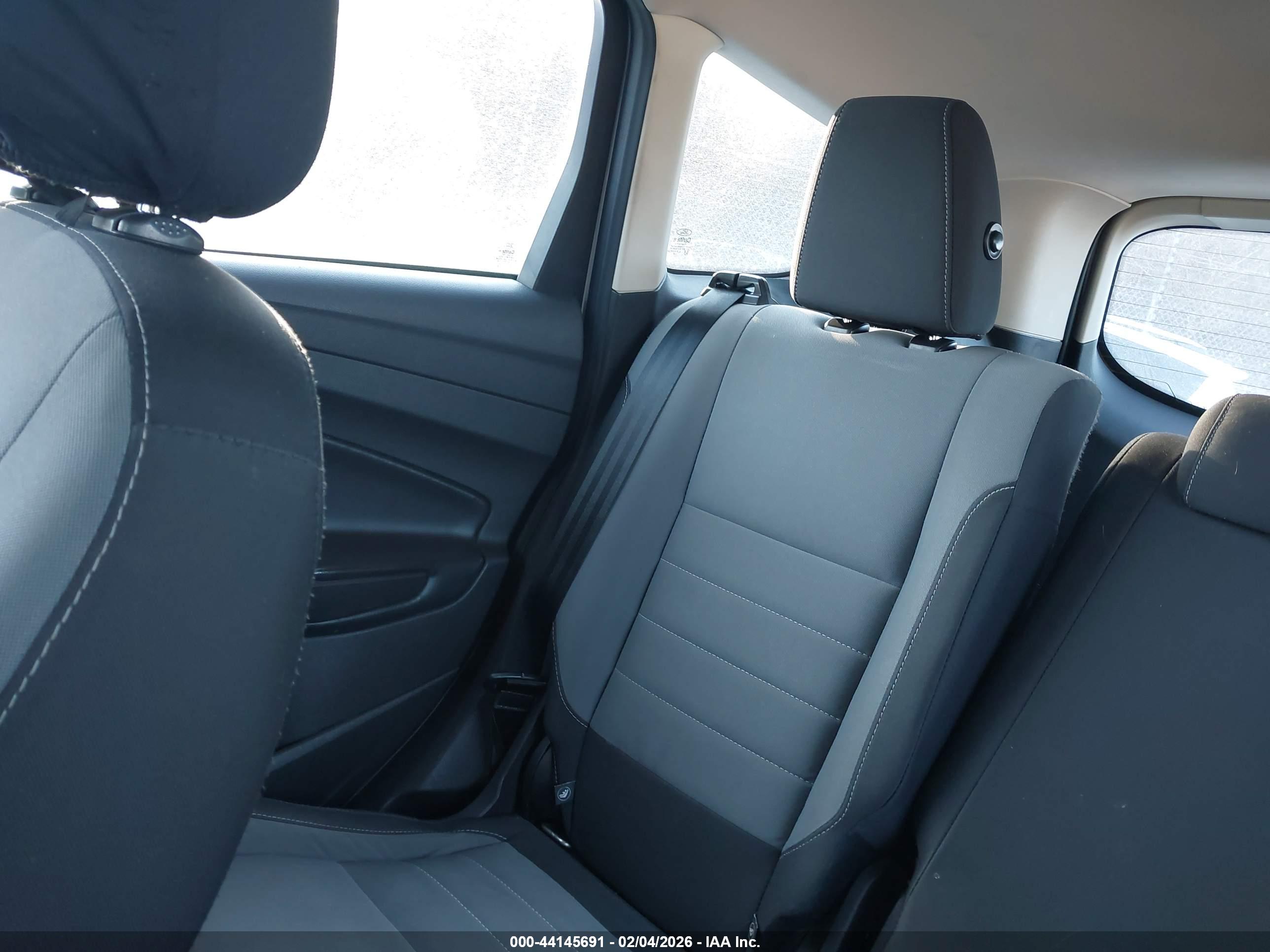 FORD ESCAPE image 8