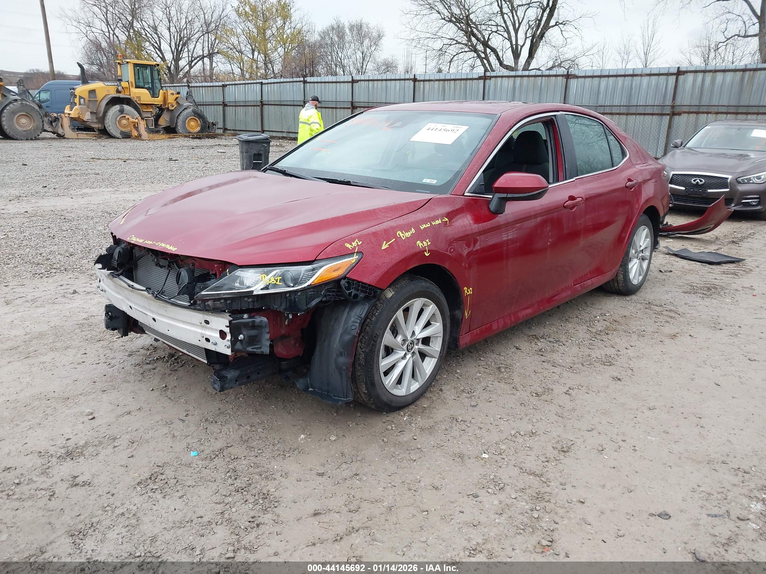 TOYOTA CAMRY image 2