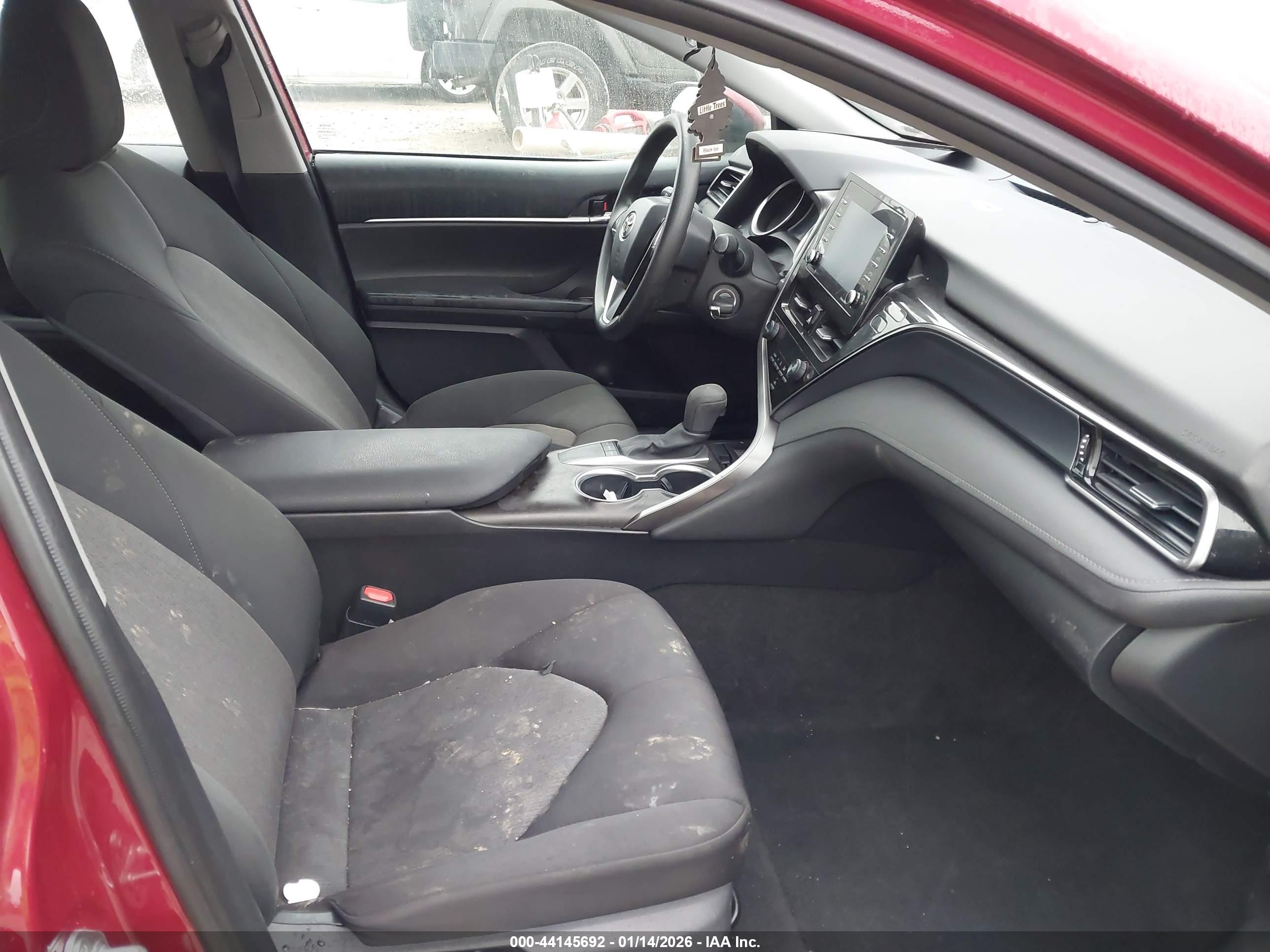 TOYOTA CAMRY image 5