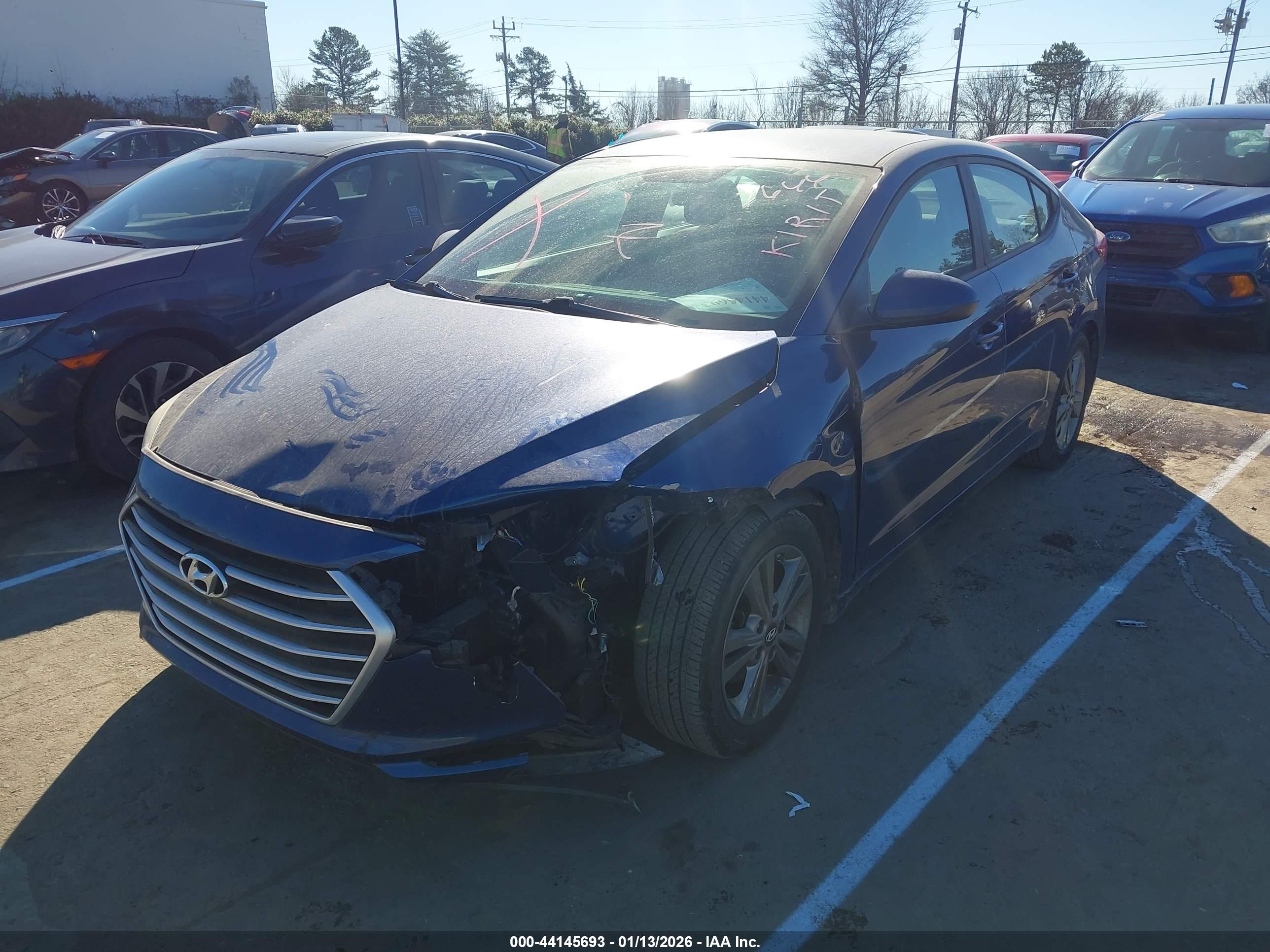 HYUNDAI ELANTRA image 2