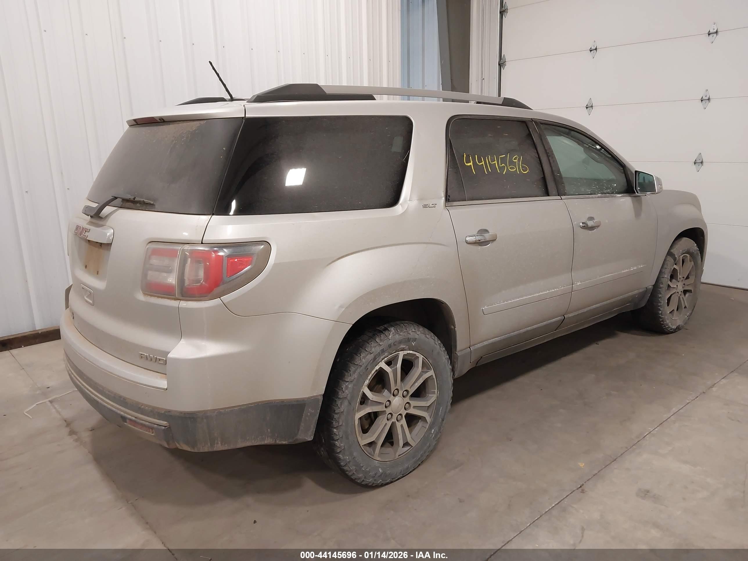GMC ACADIA image 4