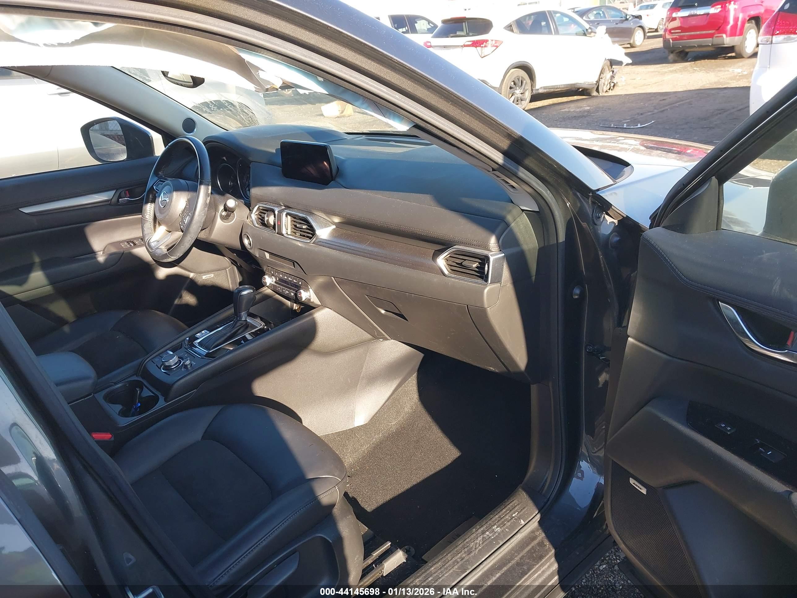 MAZDA CX-5 image 5