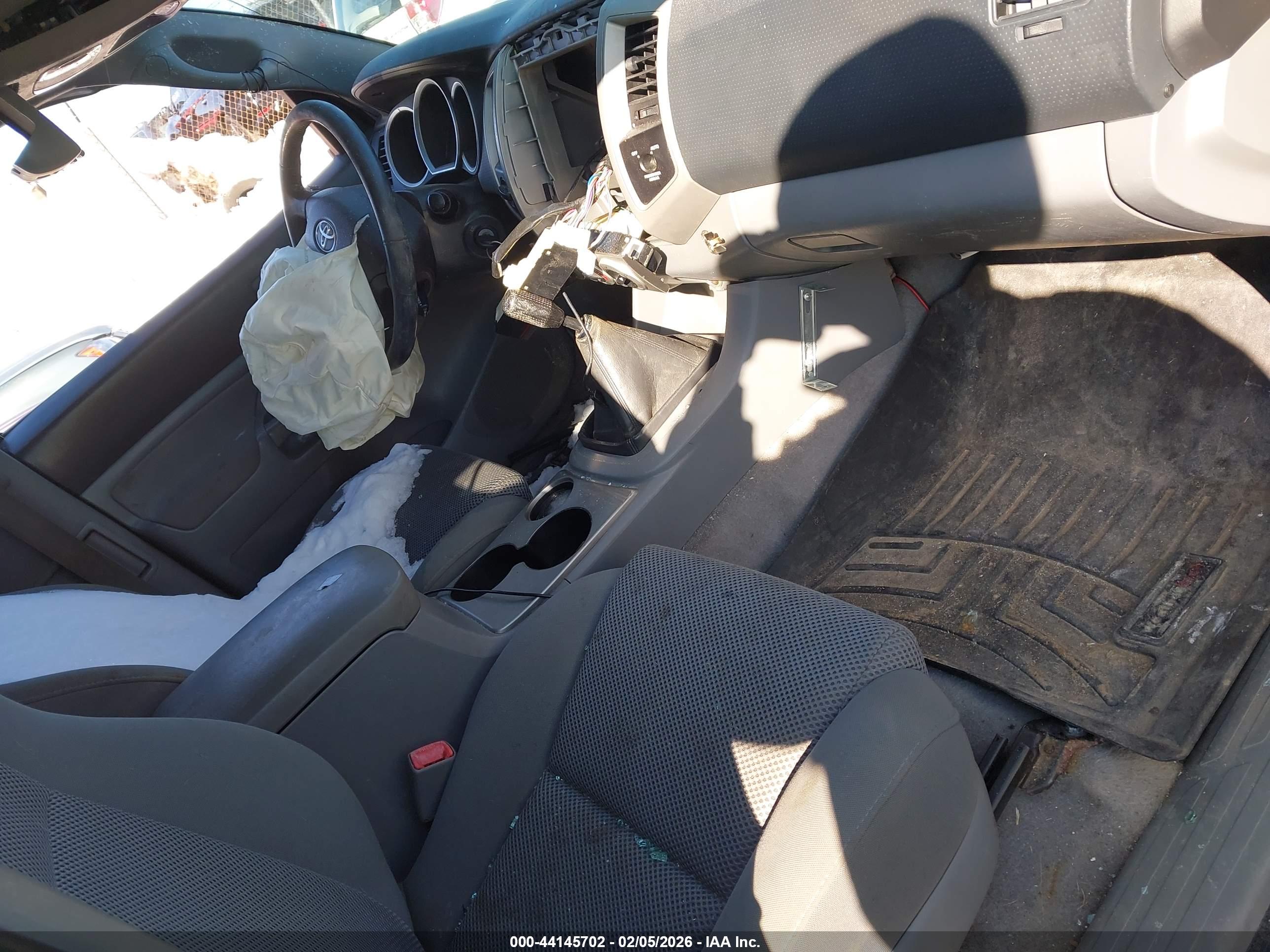 TOYOTA TACOMA image 5