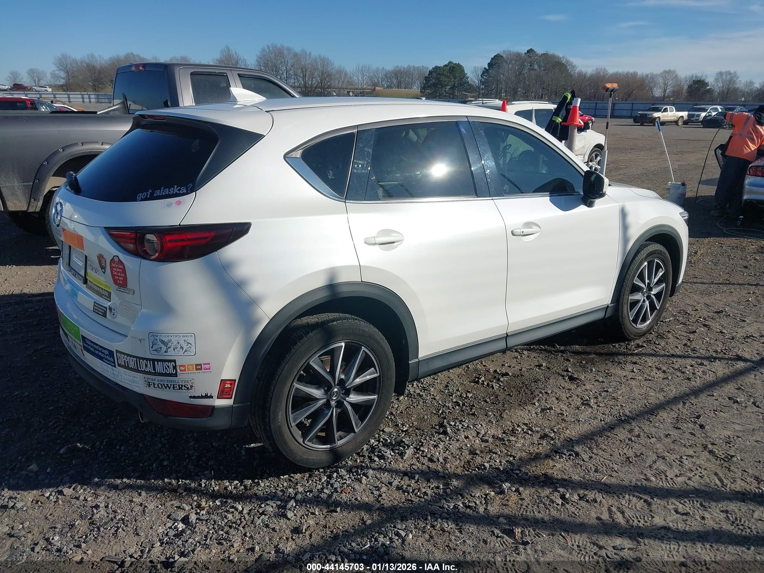 MAZDA CX-5 image 4