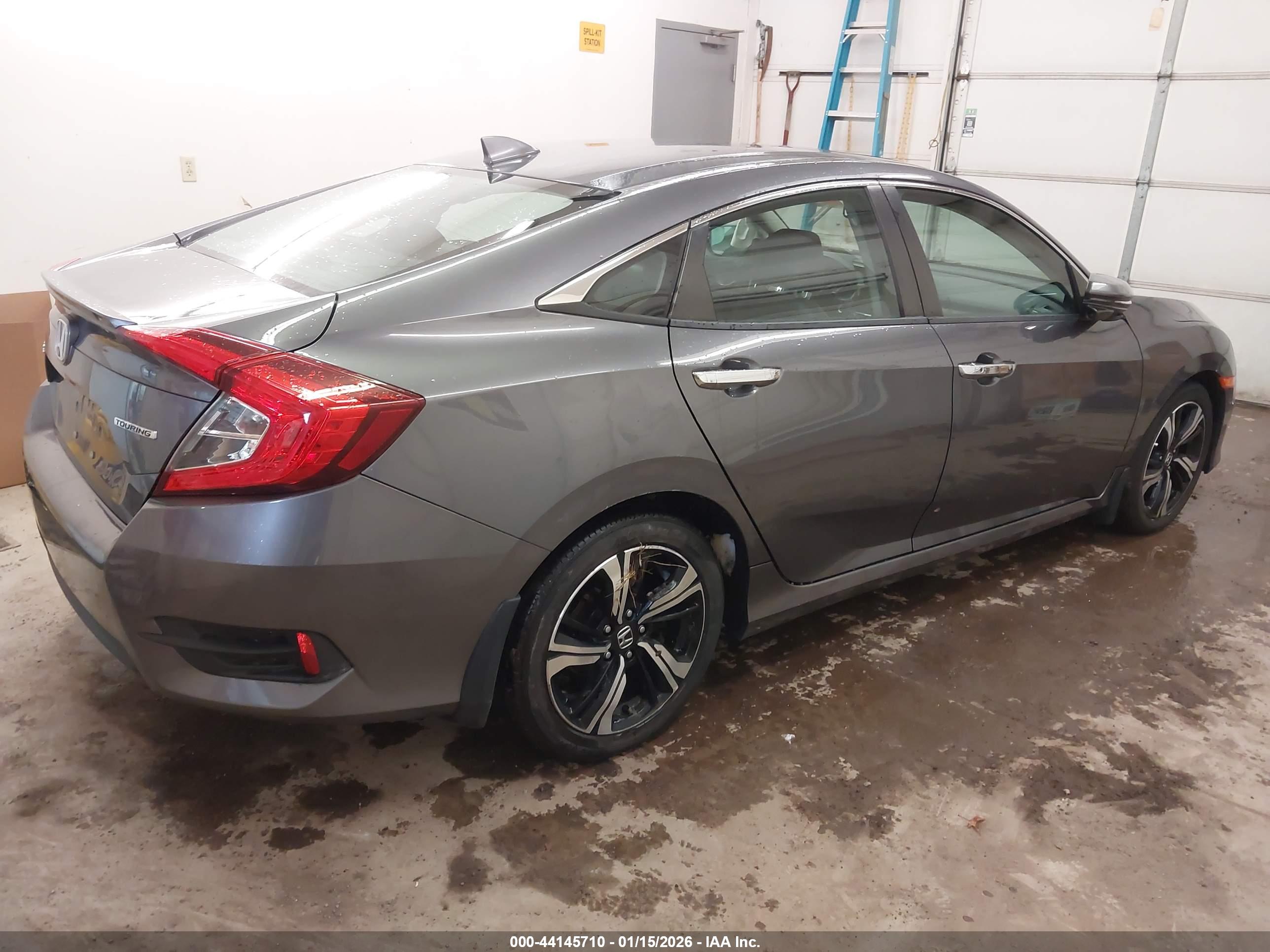 HONDA CIVIC image 4