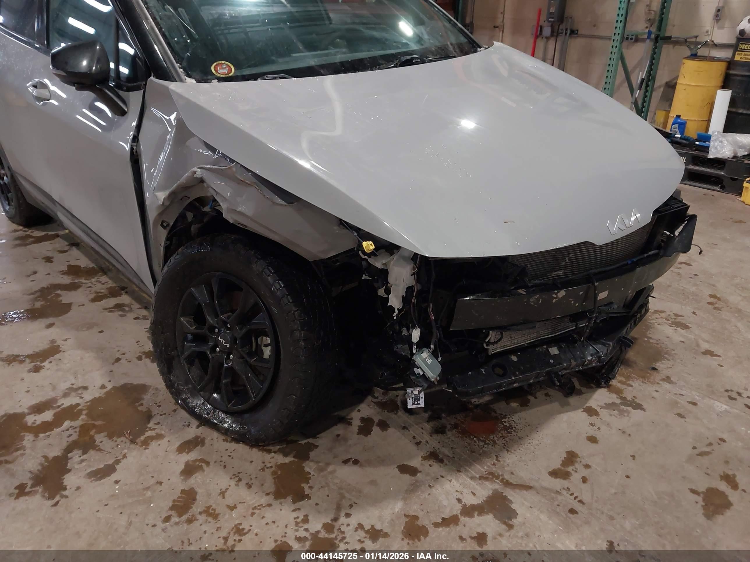 KIA SPORTAGE image 6