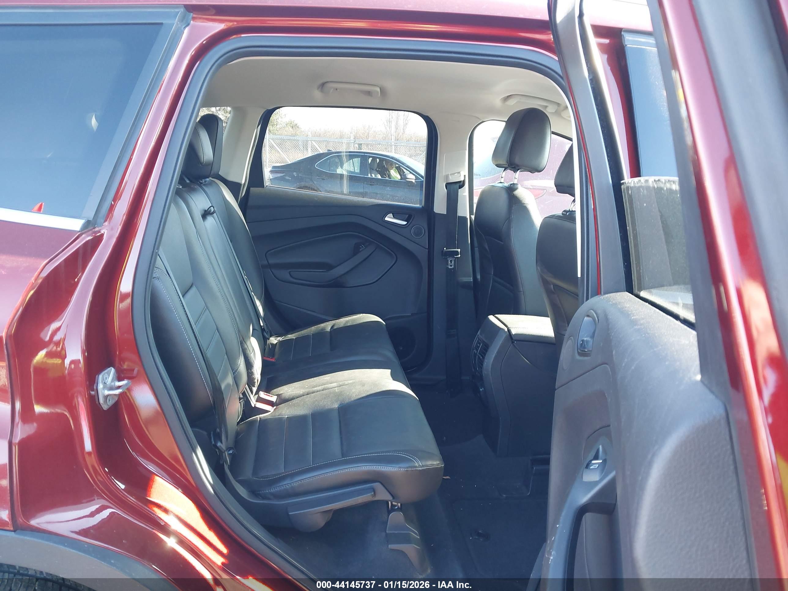 FORD ESCAPE image 8