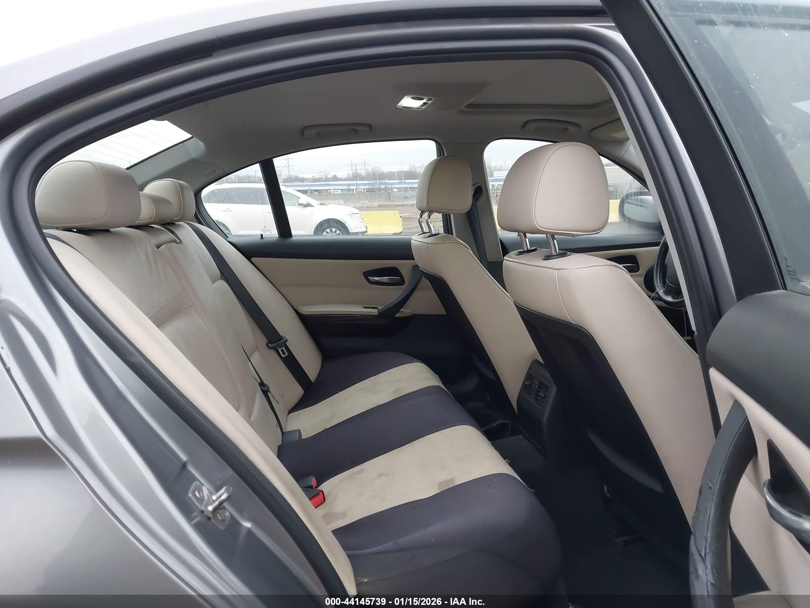 BMW 328I image 8