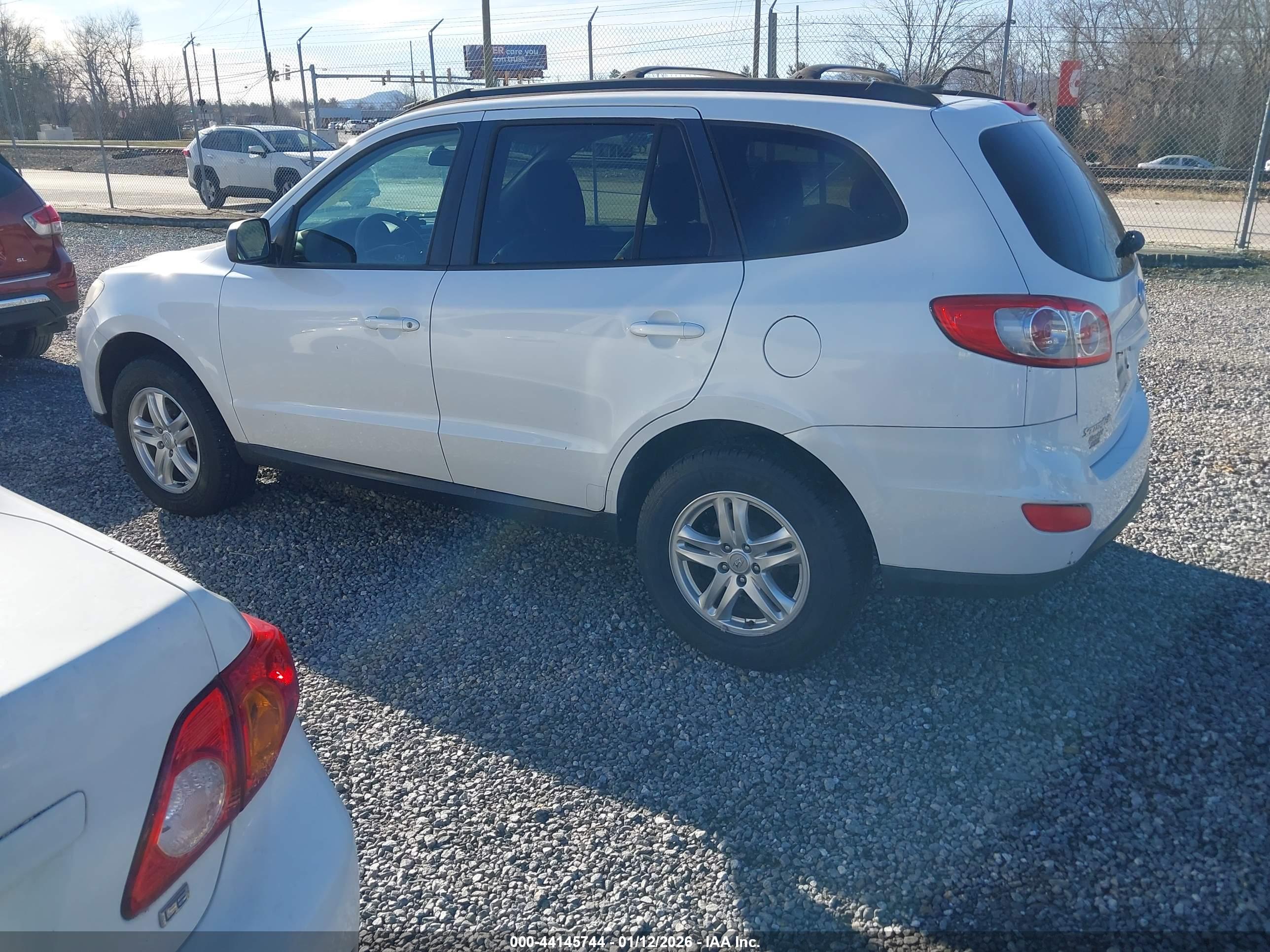 HYUNDAI SANTA image 3