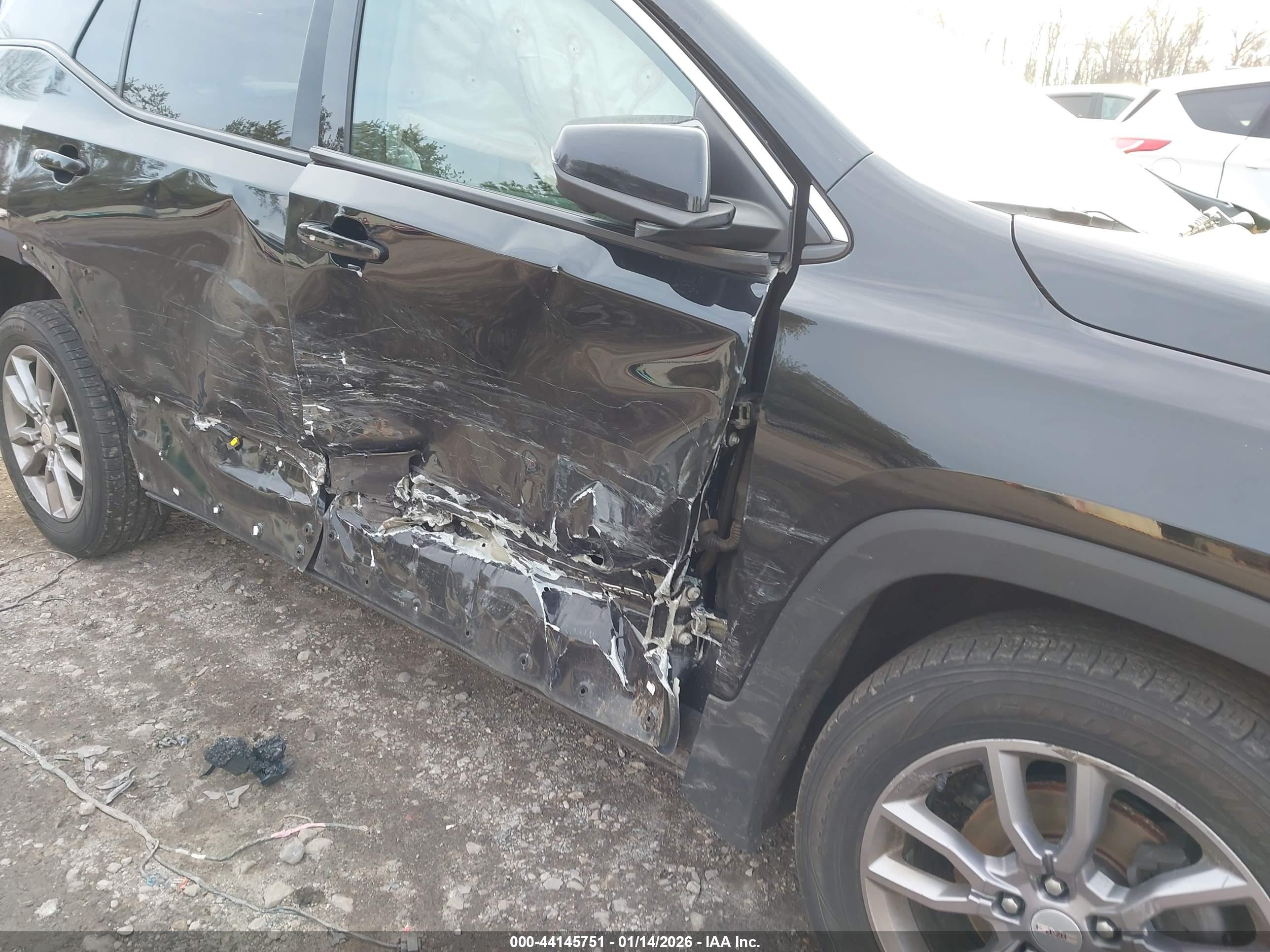 GMC TERRAIN image 6