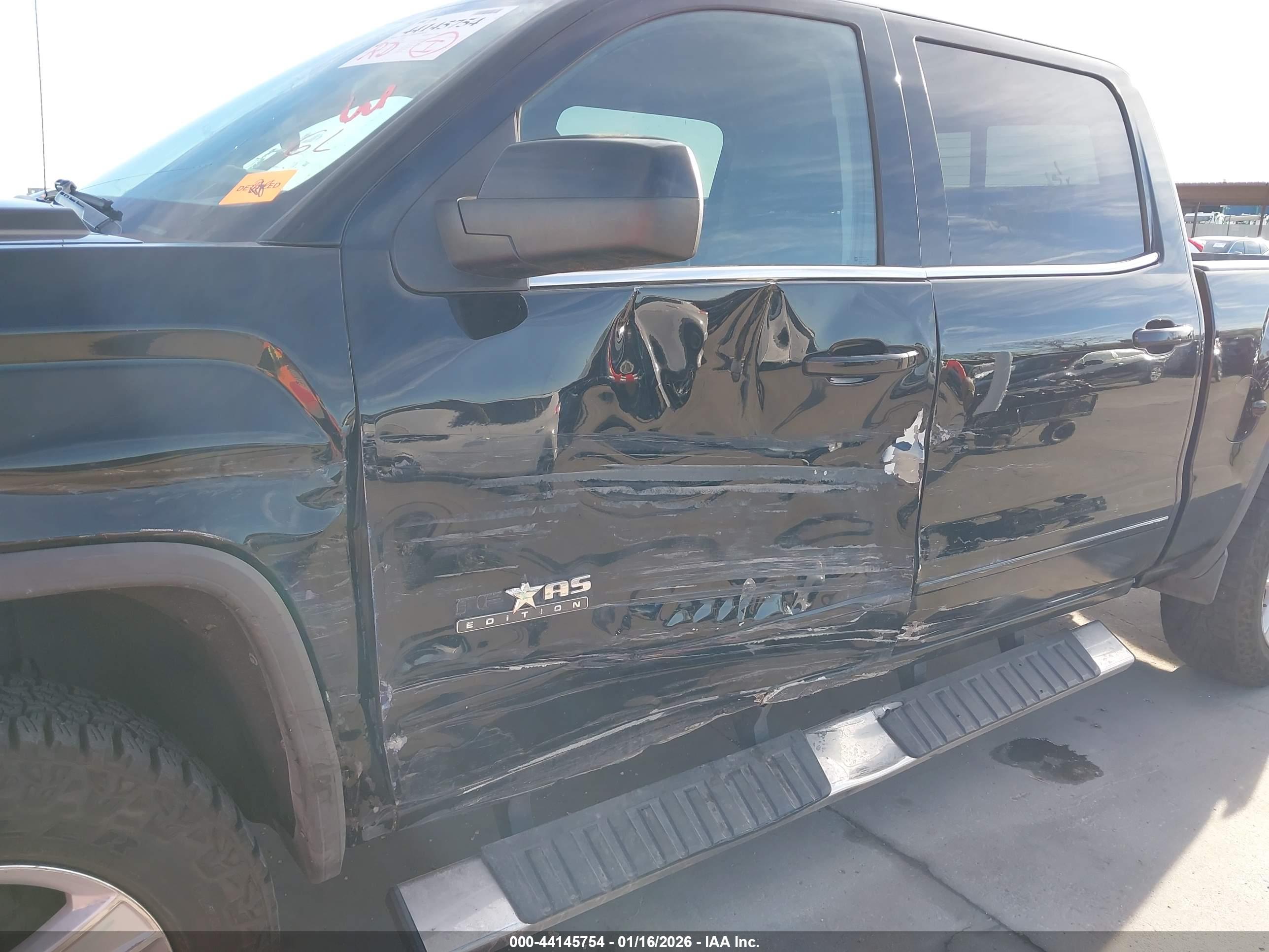 GMC SIERRA image 6