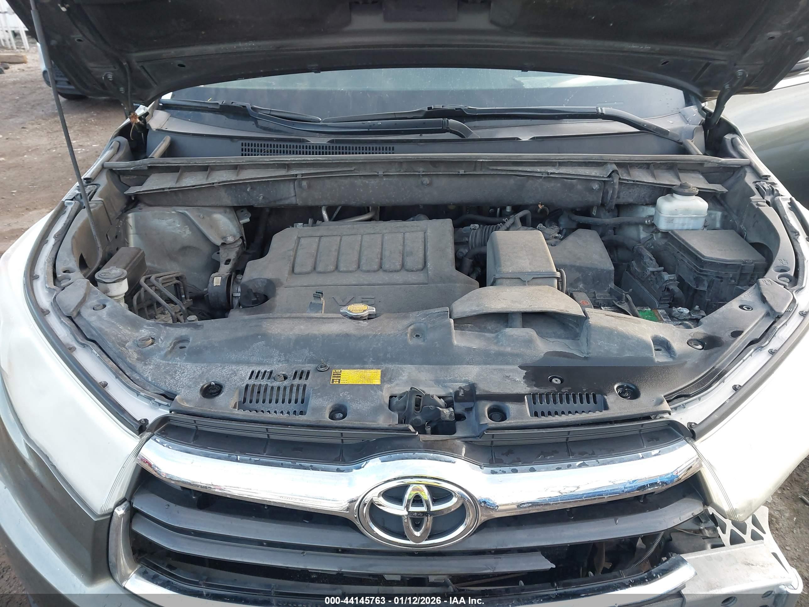 TOYOTA HIGHLANDER image 10