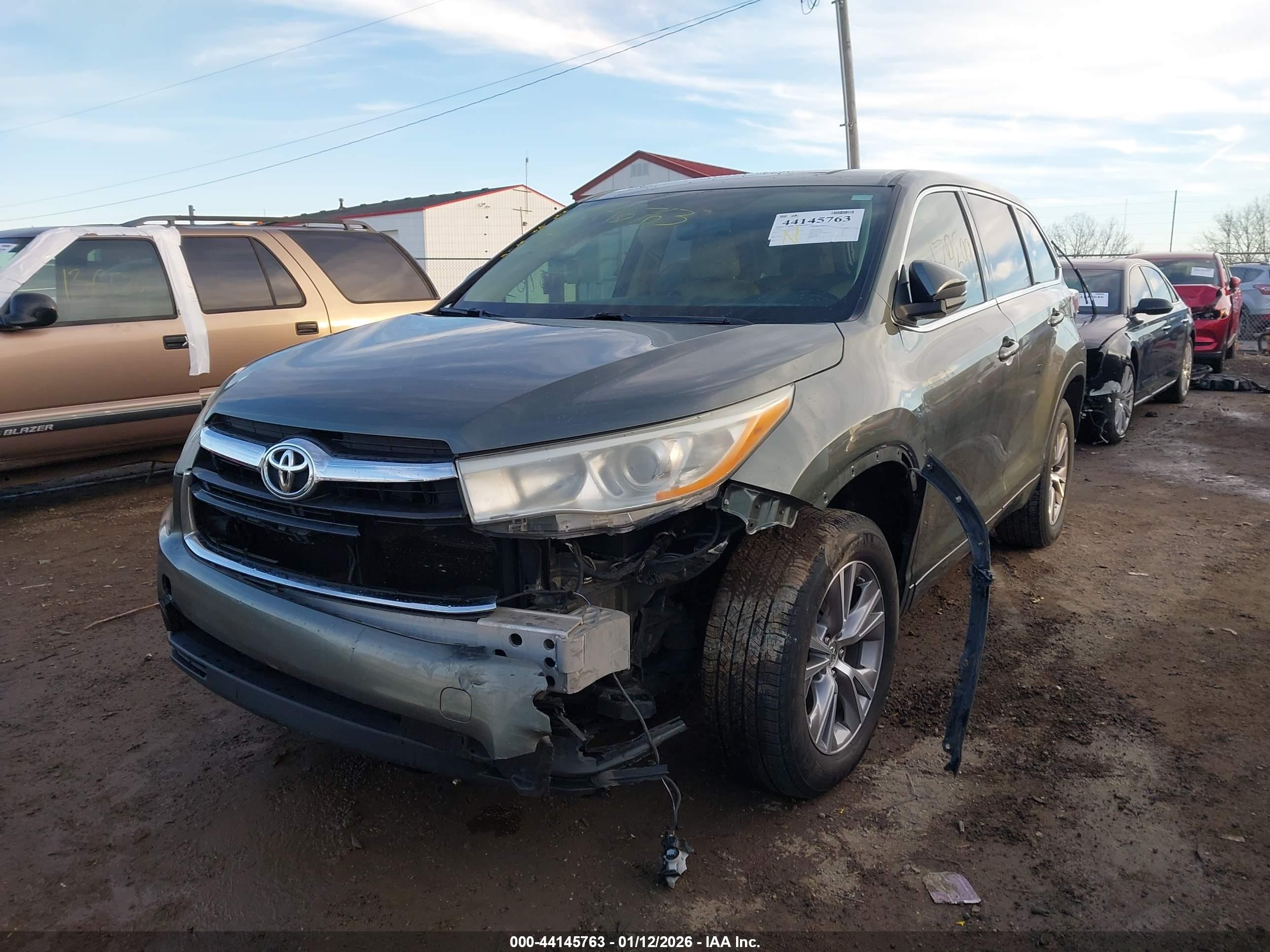 TOYOTA HIGHLANDER image 6