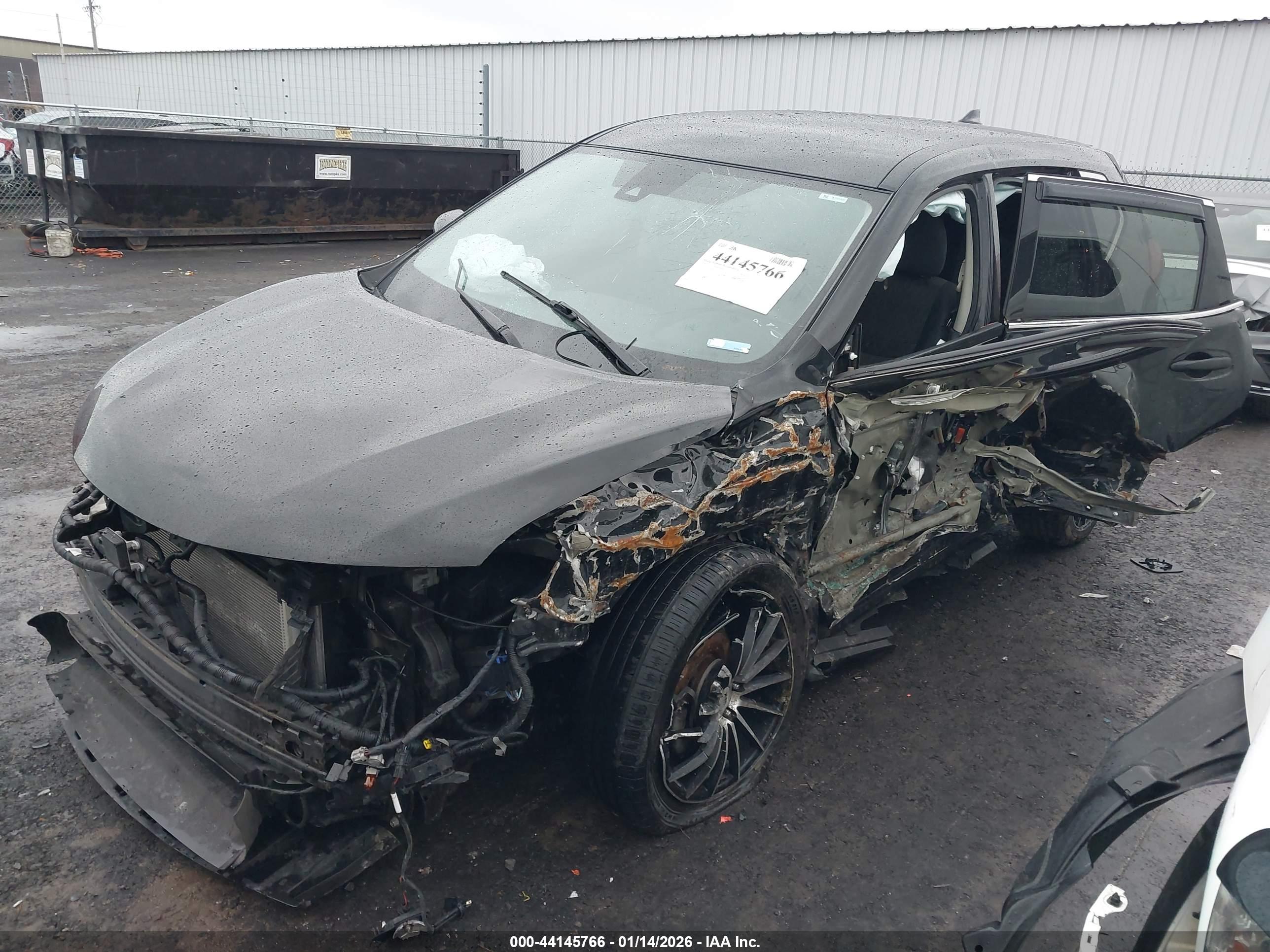 NISSAN ROGUE image 2