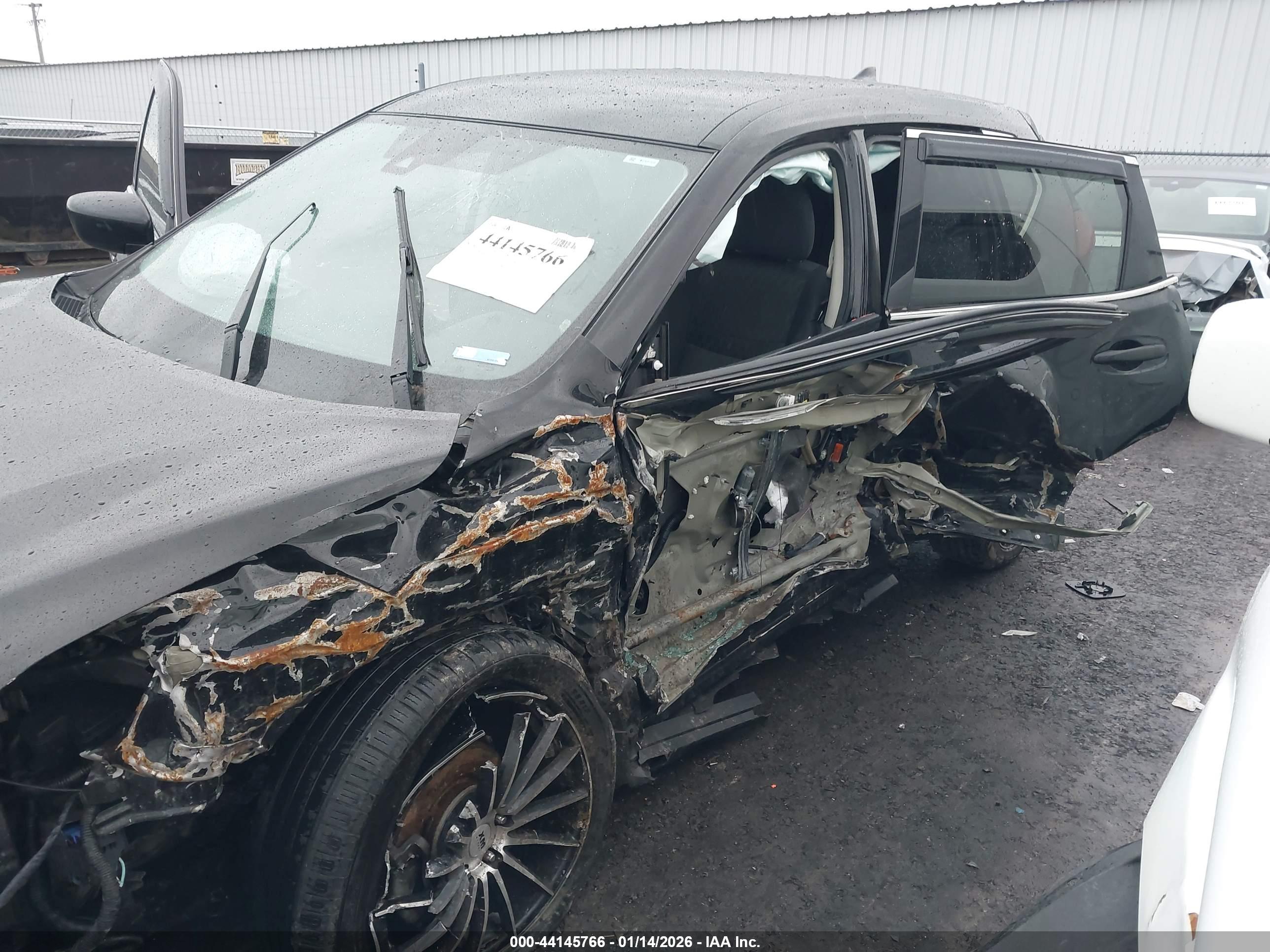 NISSAN ROGUE image 6