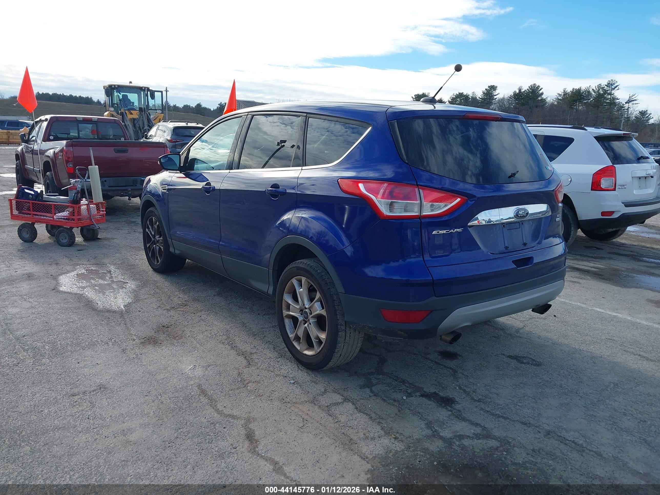 FORD ESCAPE image 3