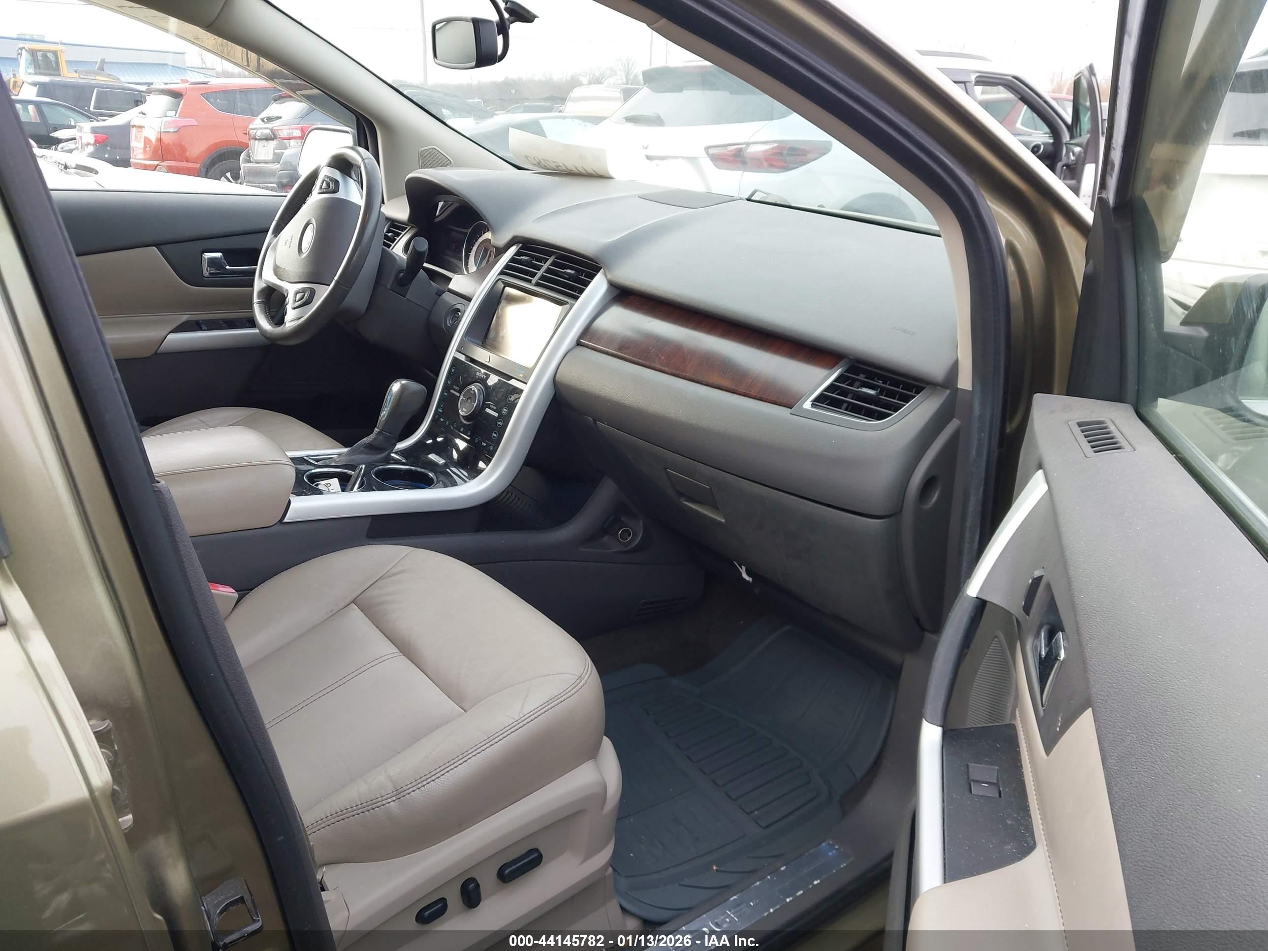 FORD EDGE image 5