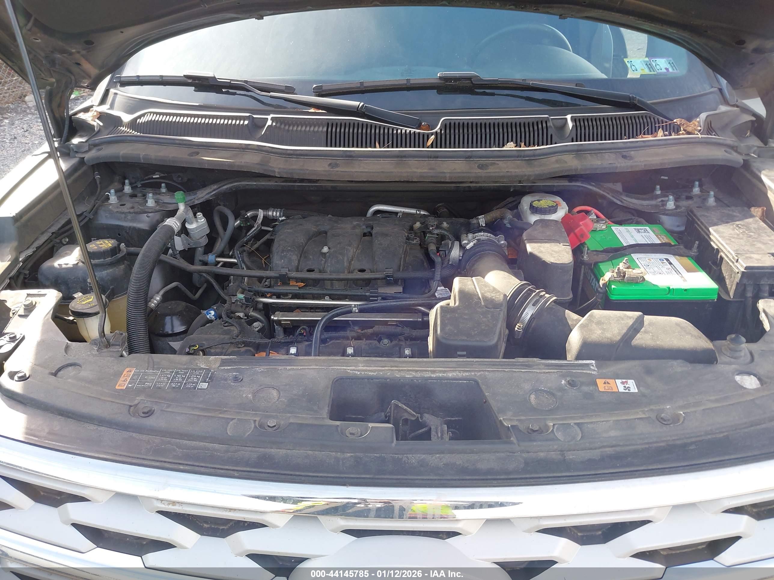 FORD EXPLORER image 10