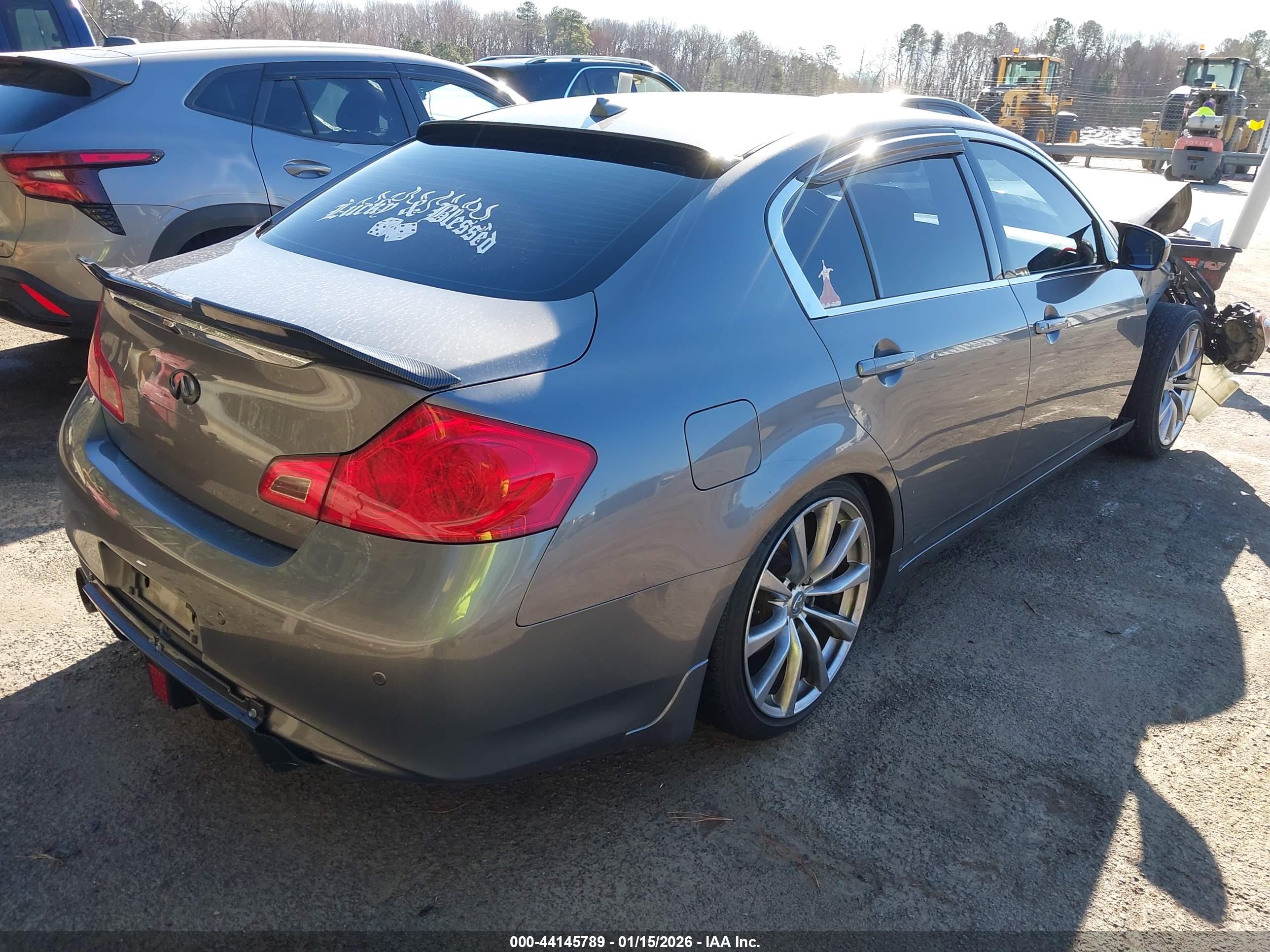 INFINITI G37 image 4