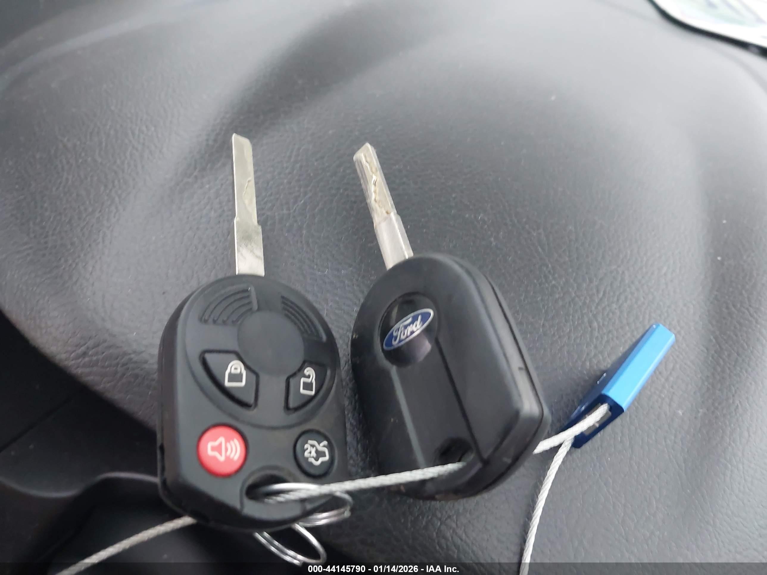 FORD FOCUS image 11