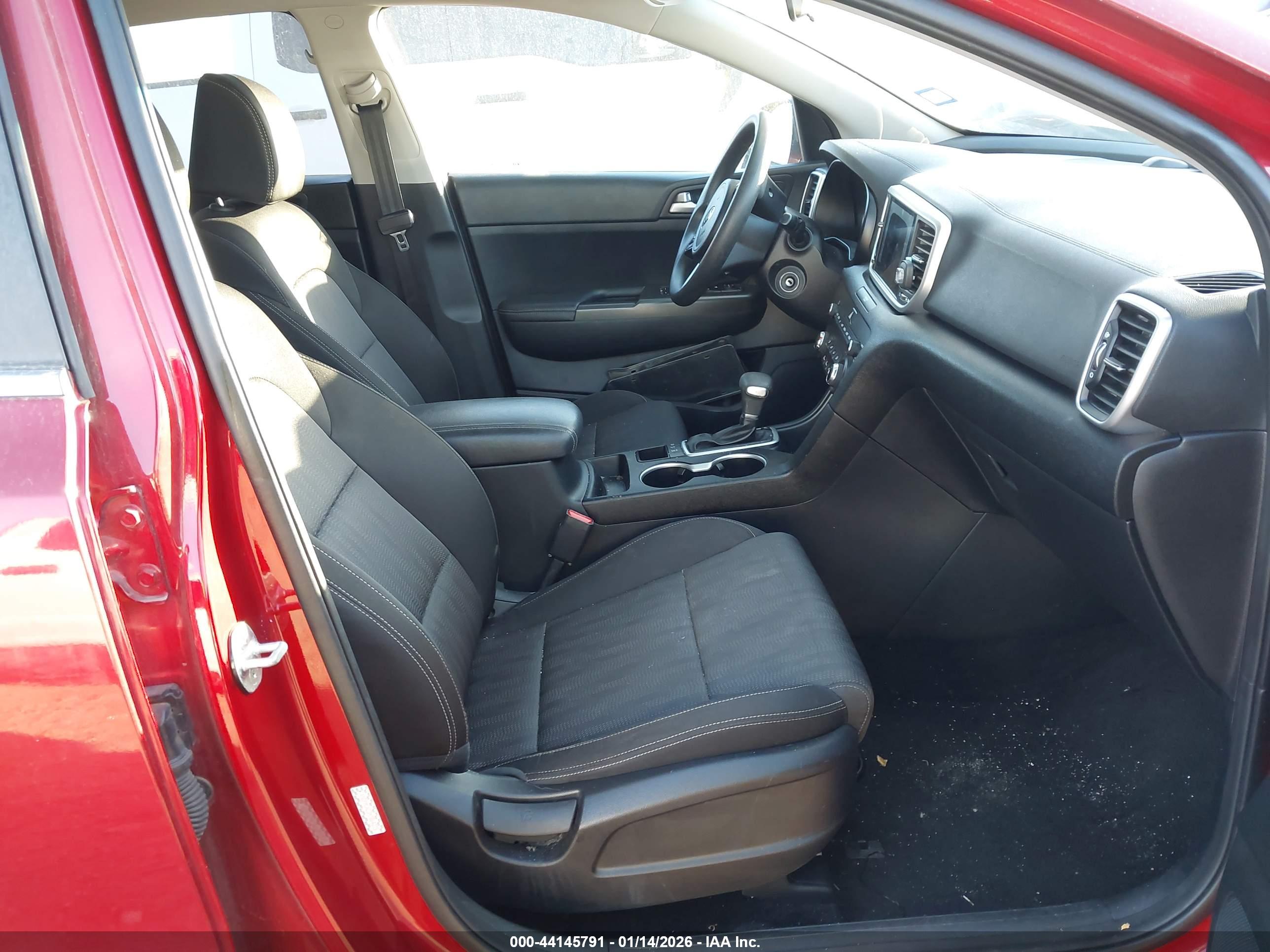 KIA SPORTAGE image 5