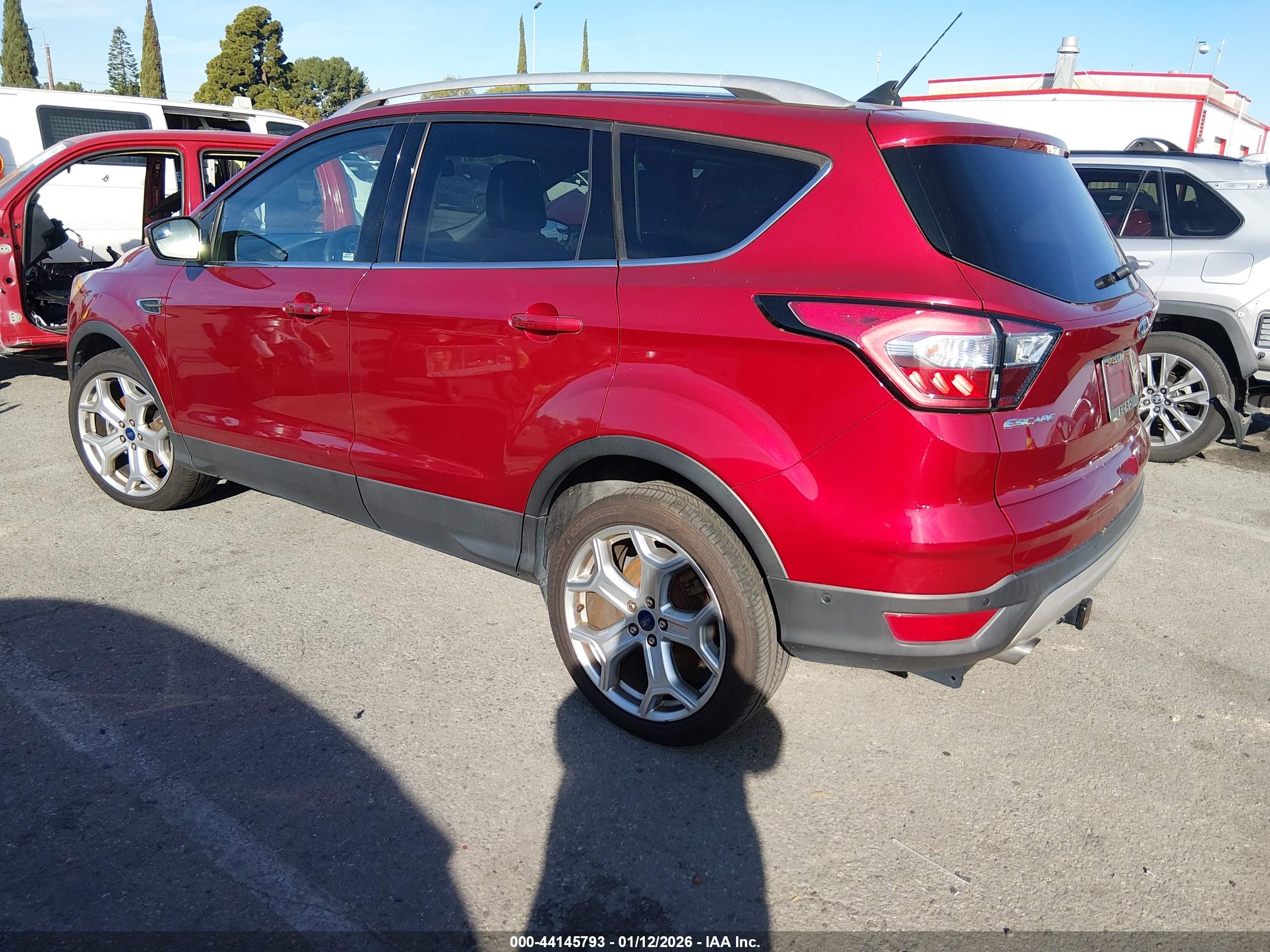 FORD ESCAPE image 3