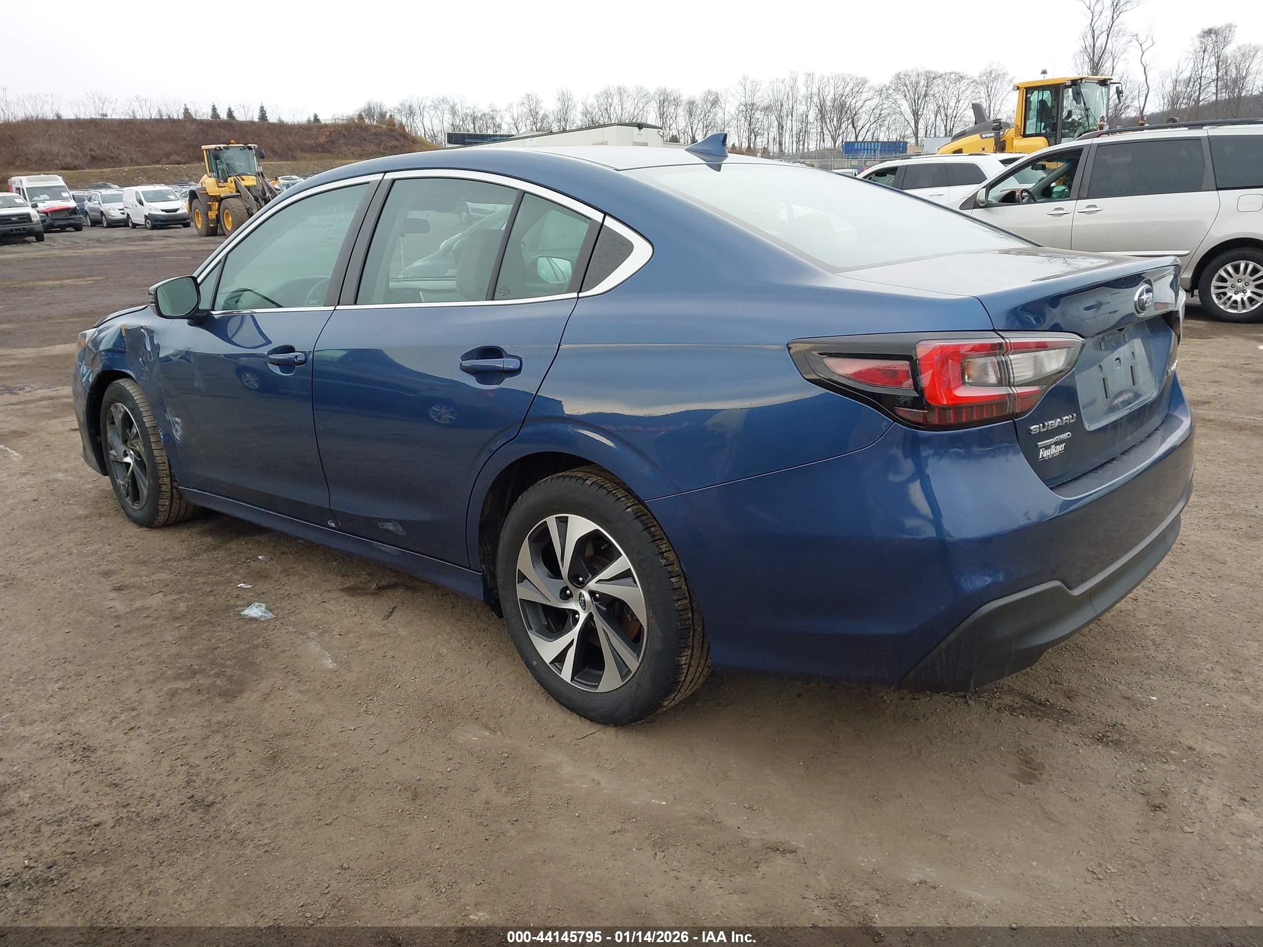 SUBARU LEGACY image 3