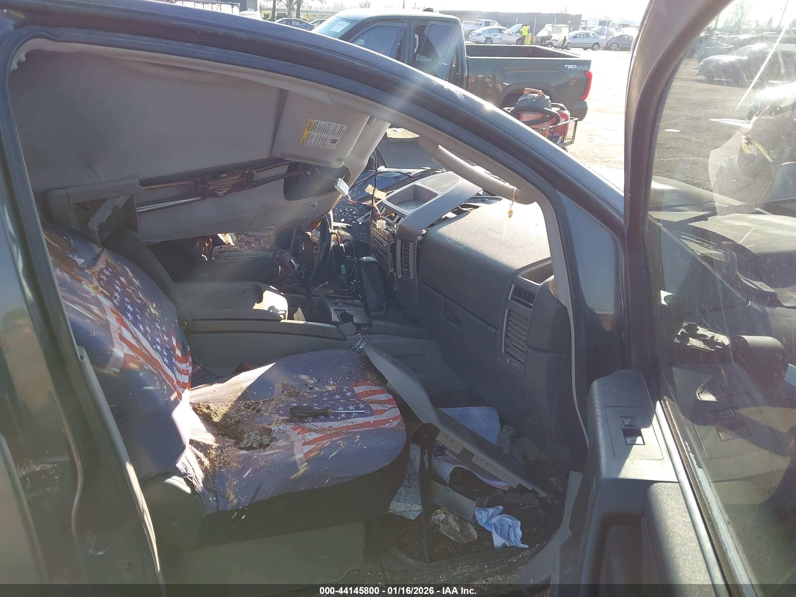 NISSAN PATHFINDER image 5