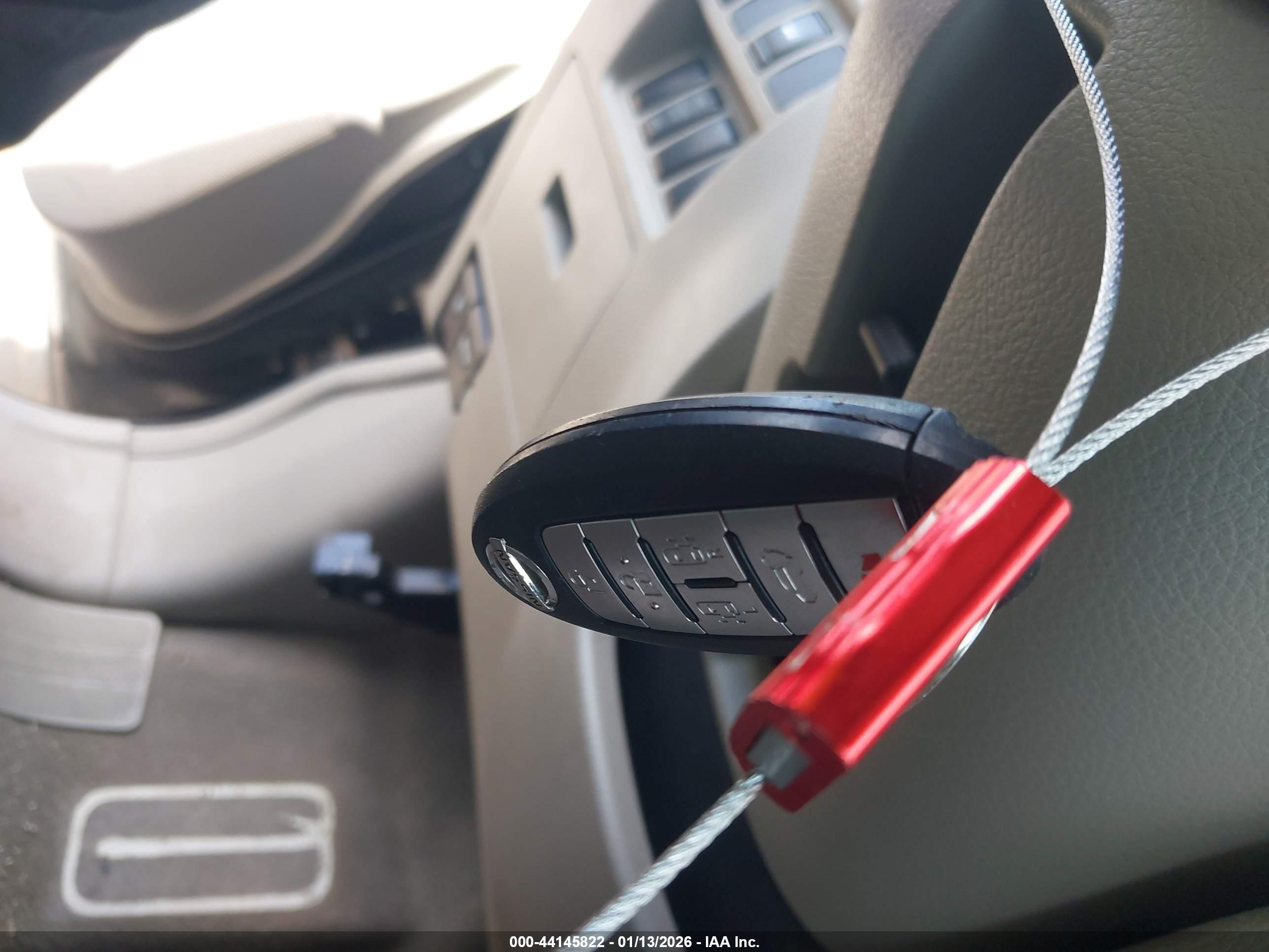 NISSAN QUEST image 11