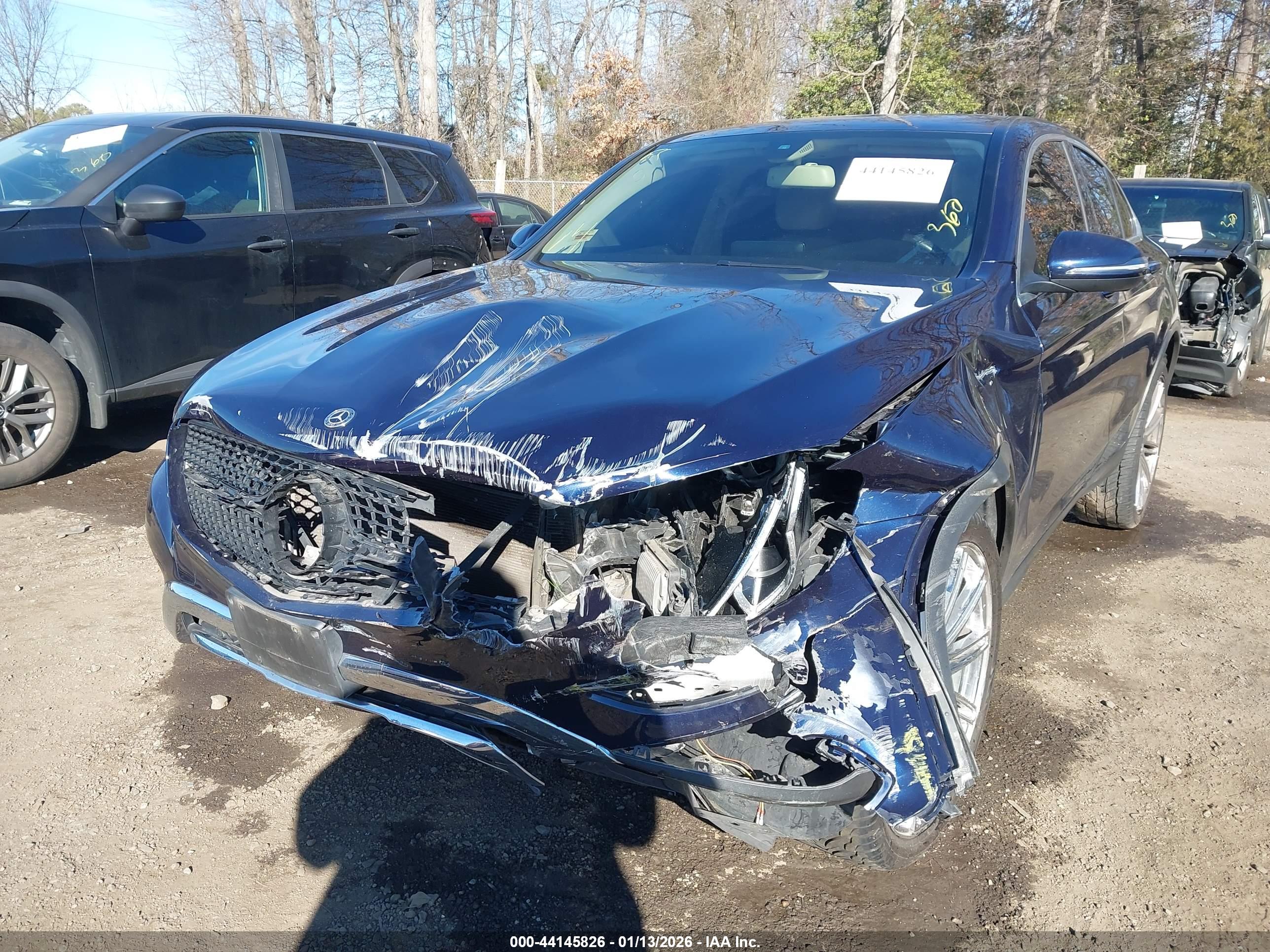 MERCEDES-BENZ GLC image 6