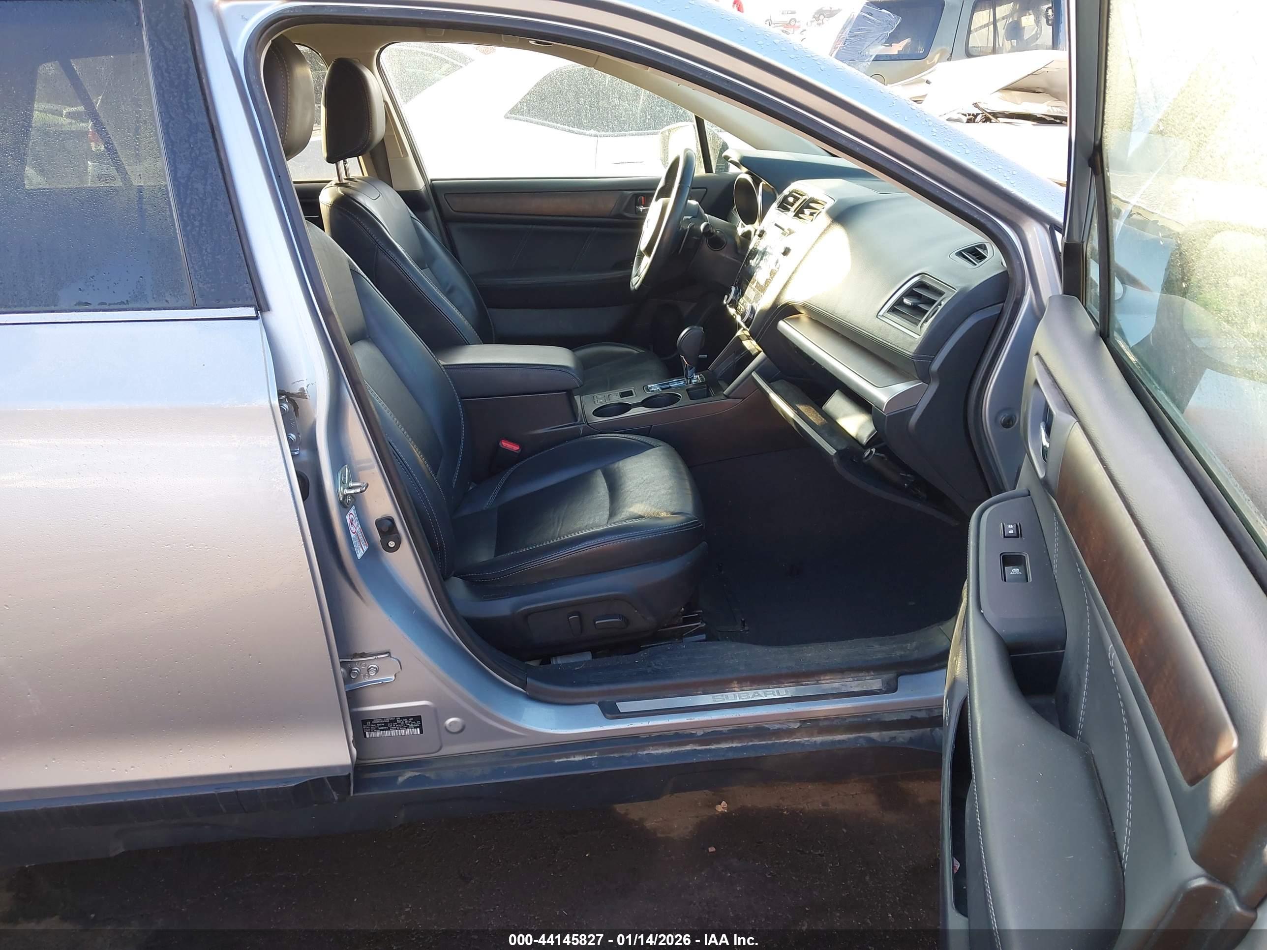 SUBARU OUTBACK image 5